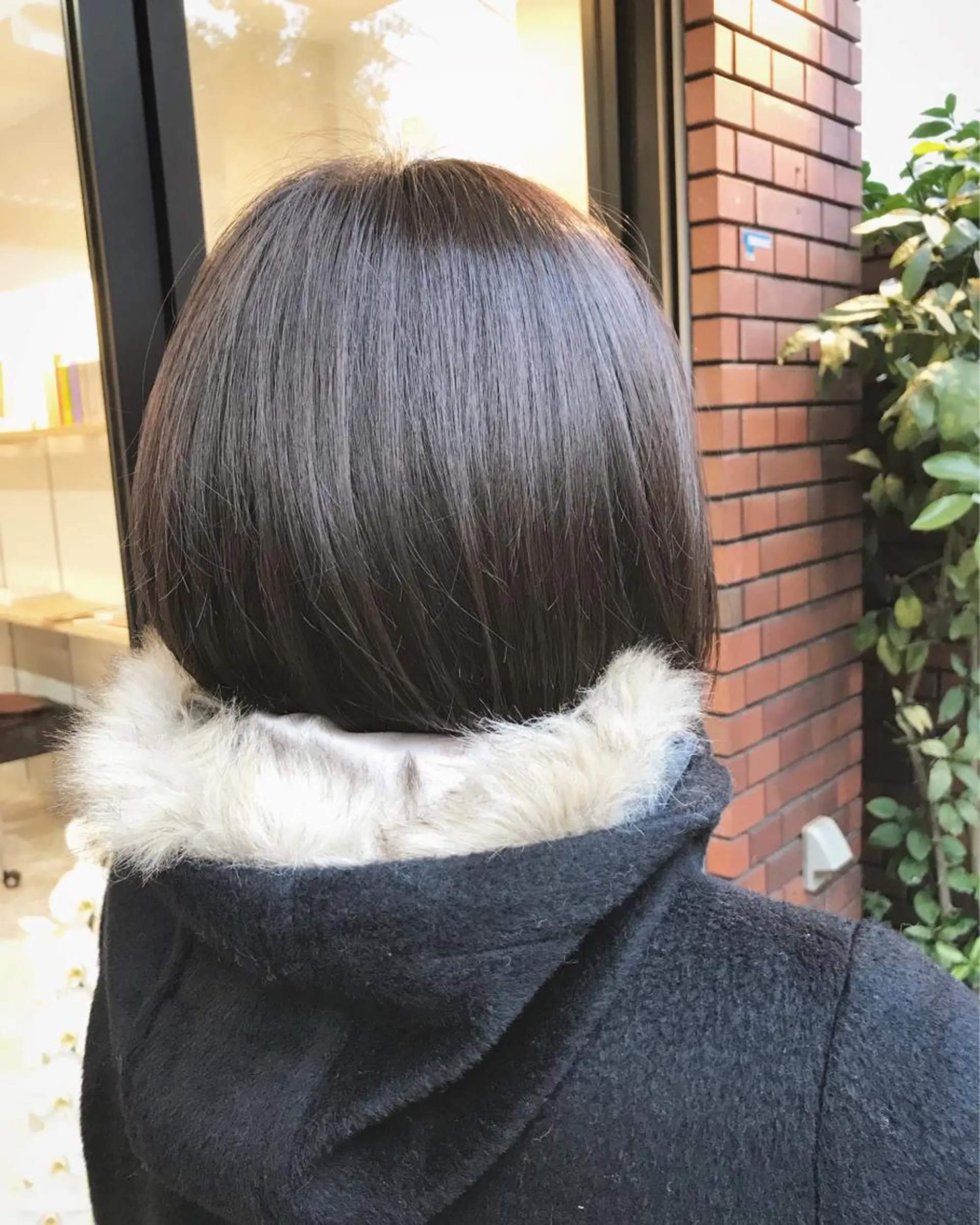 ショート カラー イルミナカラー ボブ エイト ウメダのヘアスタイル