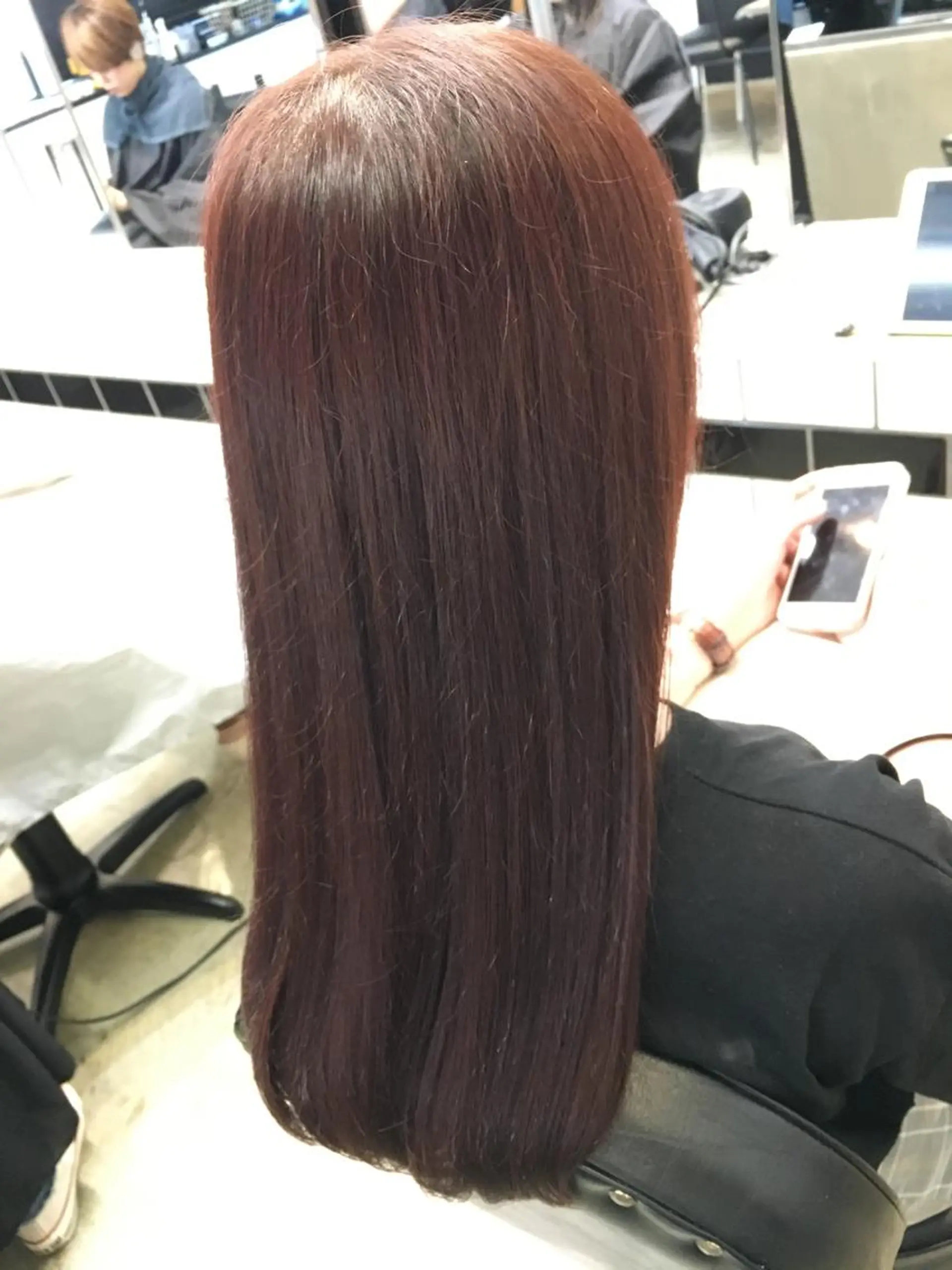 セミロング カラー メンズ眉毛ITSUK Iメンズ専門　新宿の眉毛・アイブロウイメージ