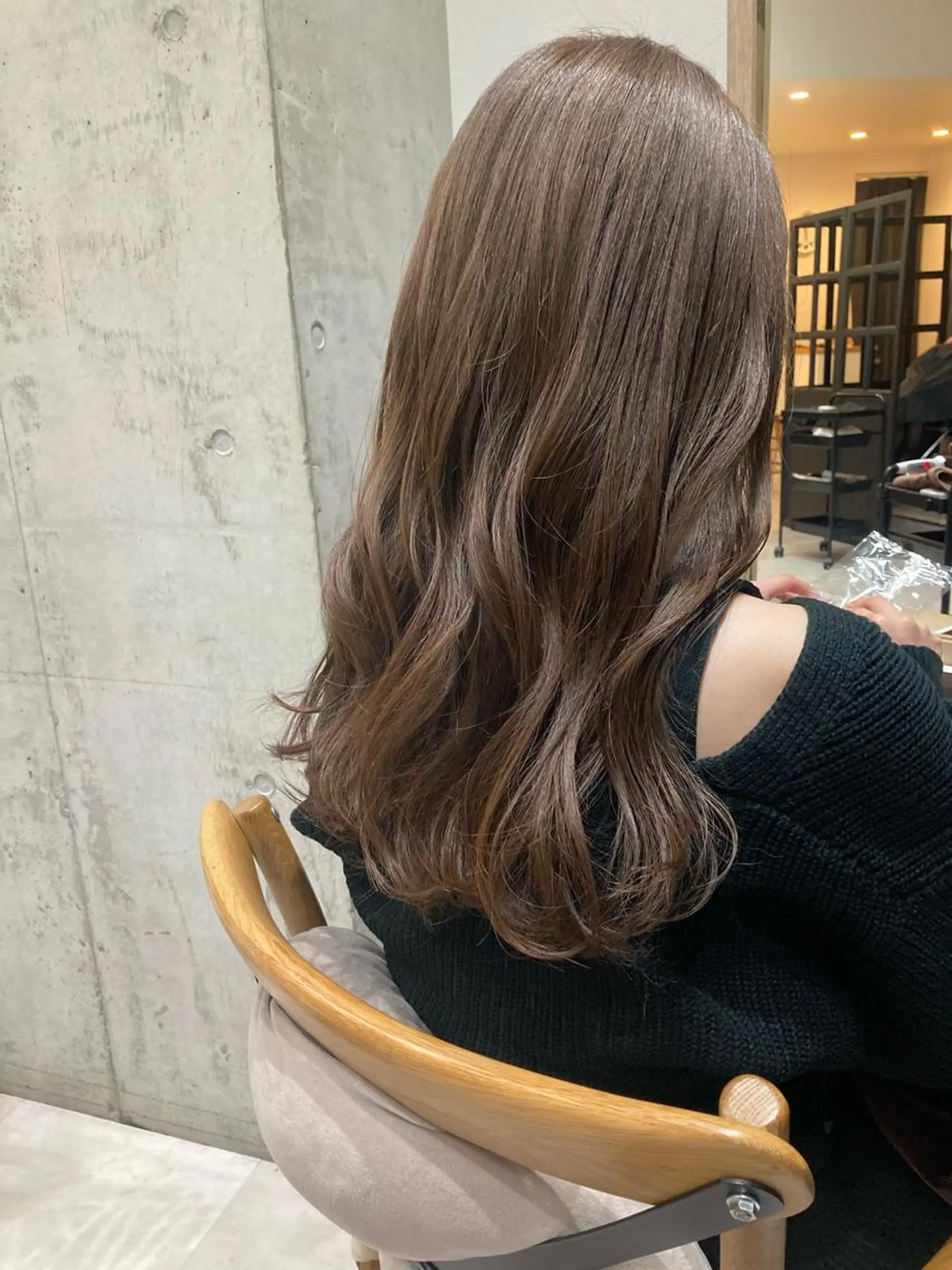 セミロング ✨色持ちの良い艶 カラー✨蟹江真世のヘアスタイル