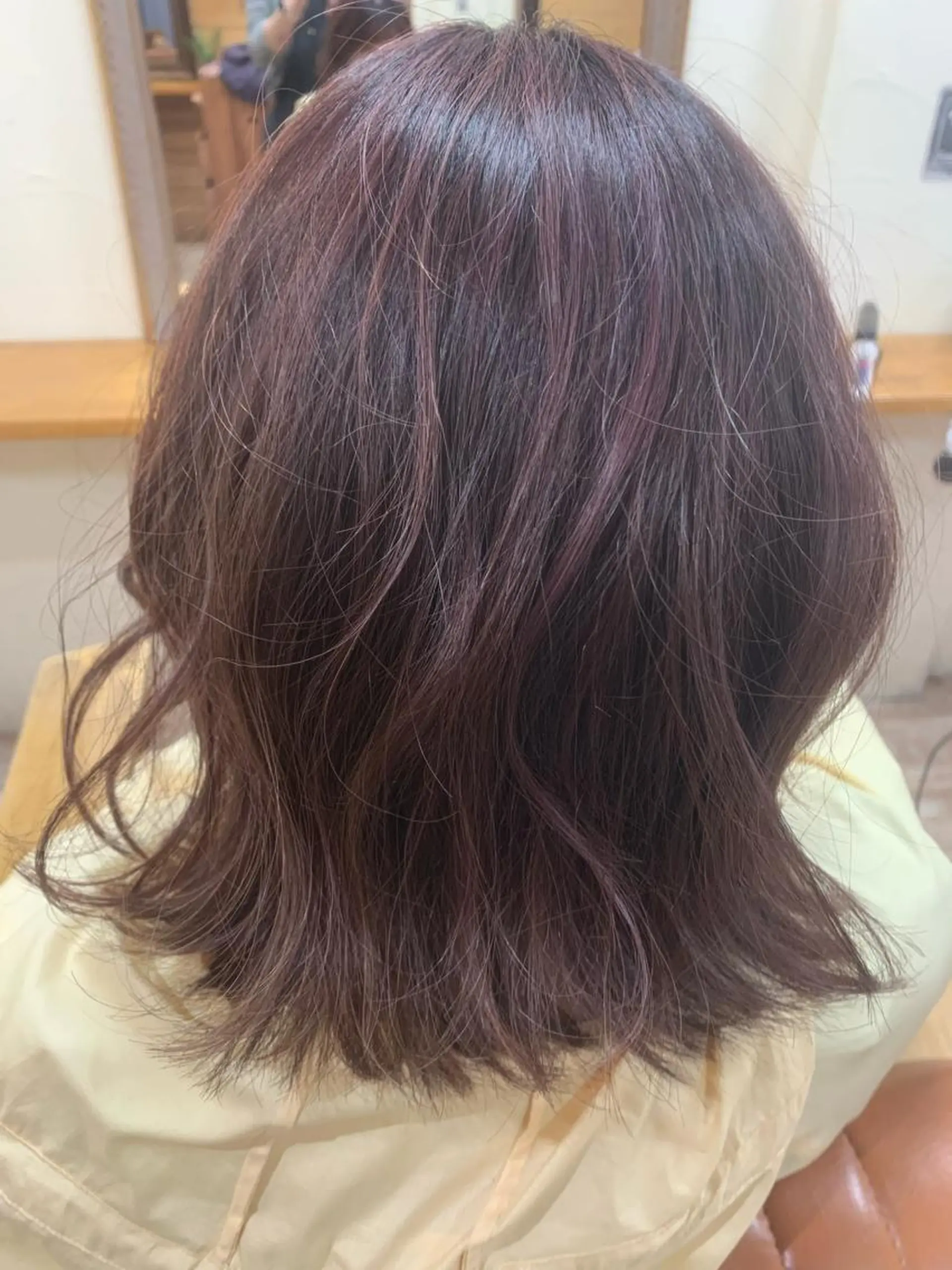 ミディアム カラー ハイライトカラー ピンクカラー ハイライト 瀧 葉月のヘアスタイル