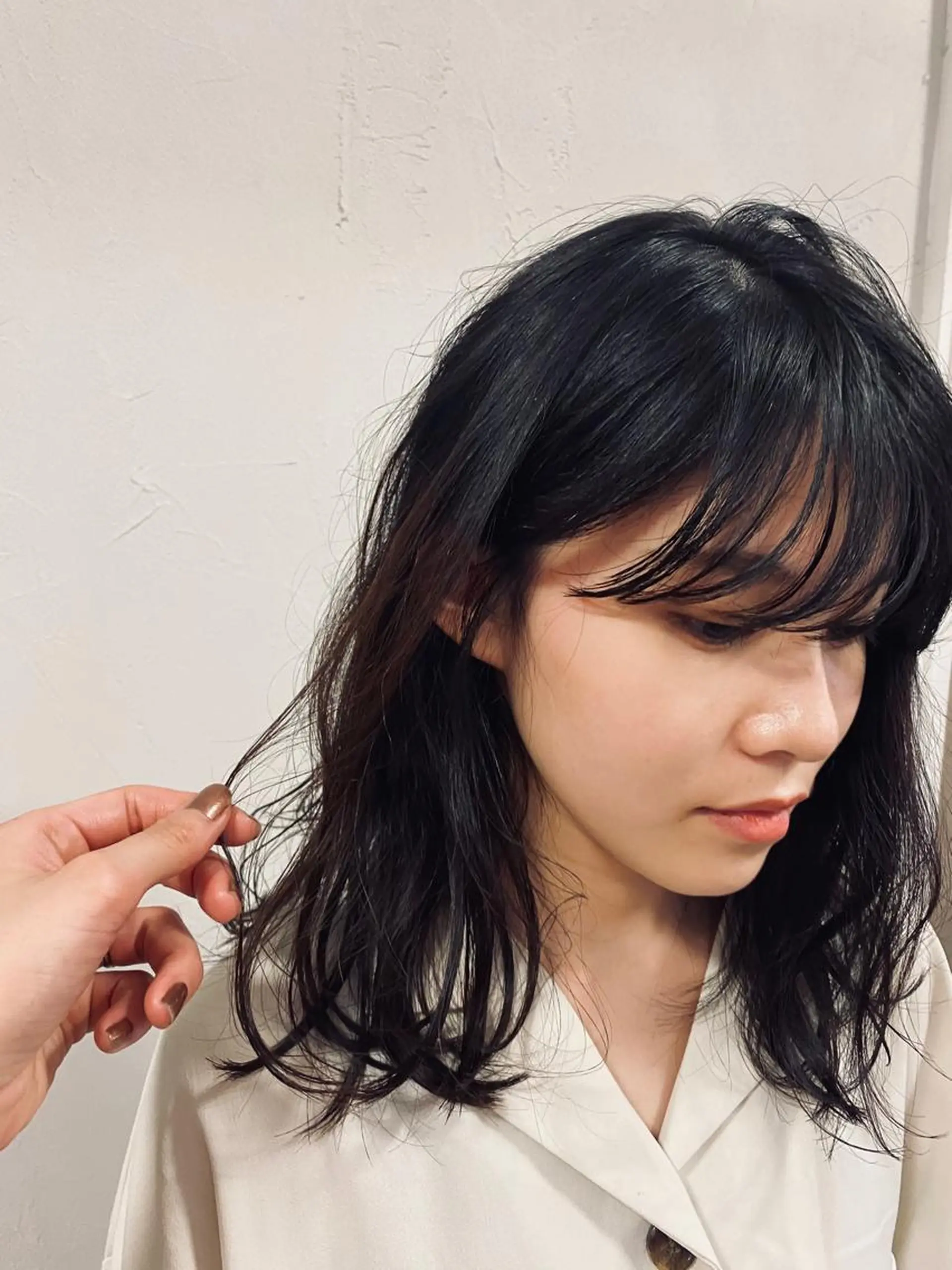 セミロング 宮腰 瑠果のヘアスタイル