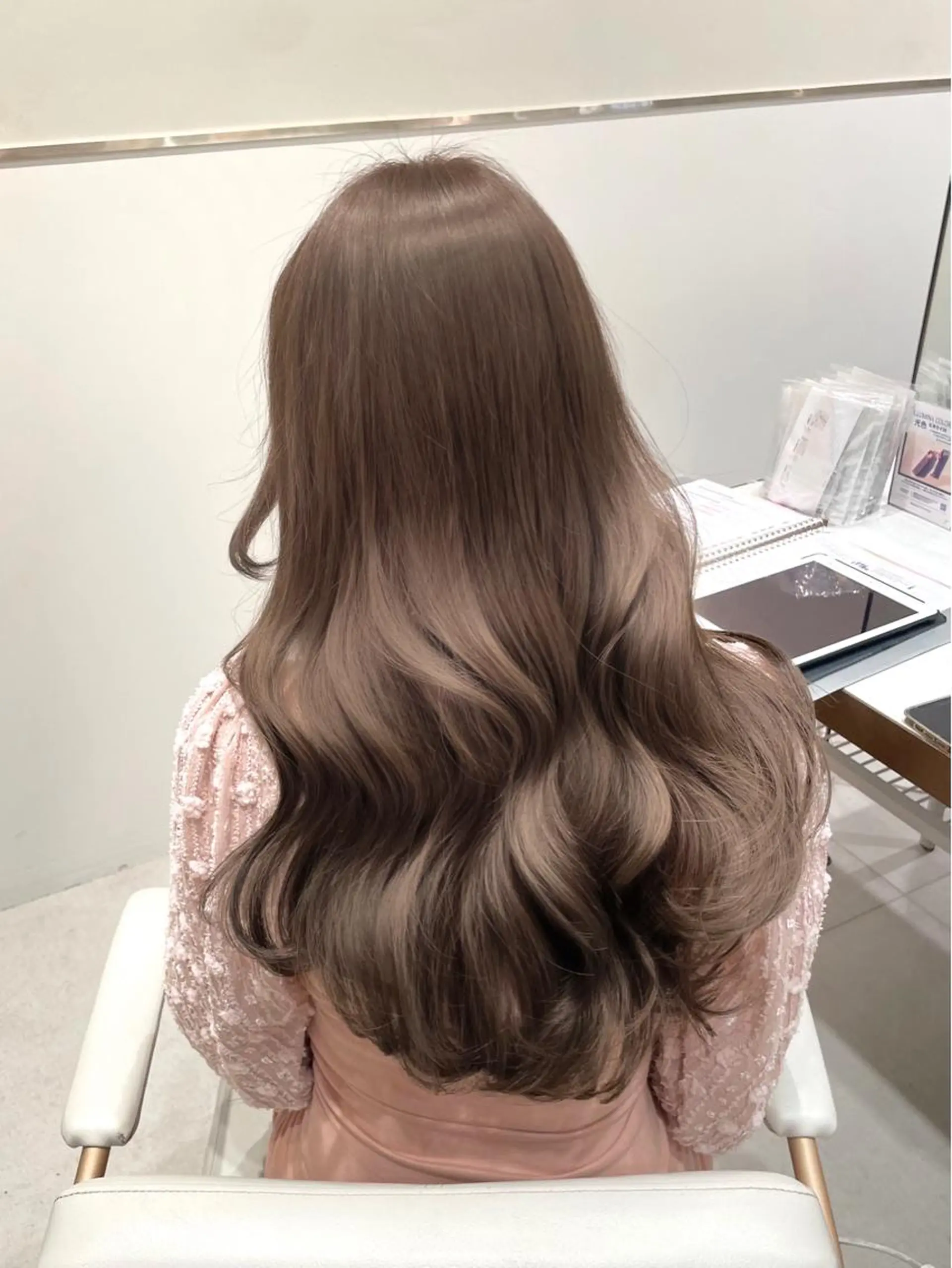 ロング カラー ヘアアレンジ ベージュカラー 🤎小顔レイヤー /ベージュ🤎友香のヘアスタイル