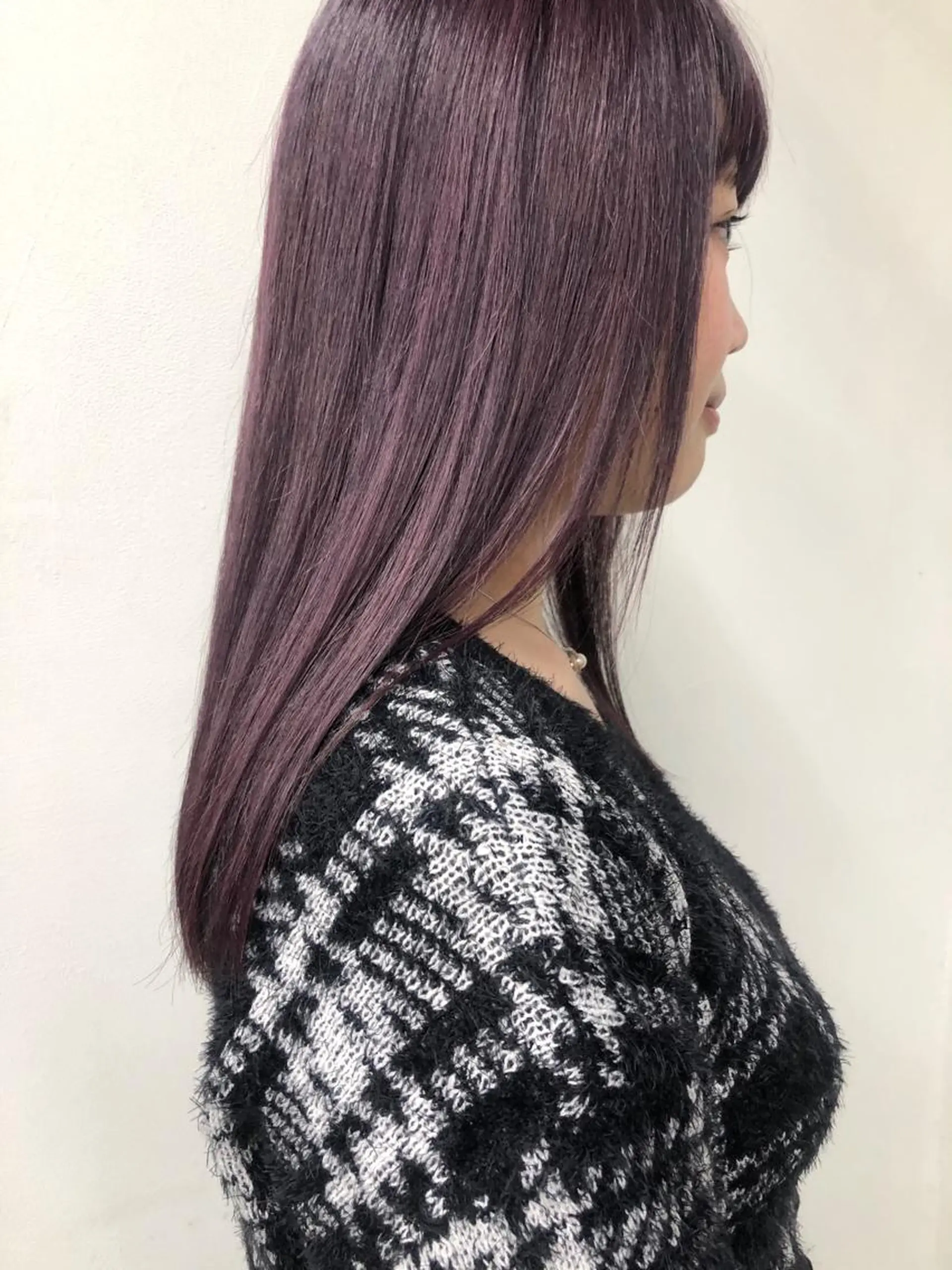 ロング パープルカラー ヘアカラー トリートメント 小澤大輔 YOLO hairのヘアスタイル