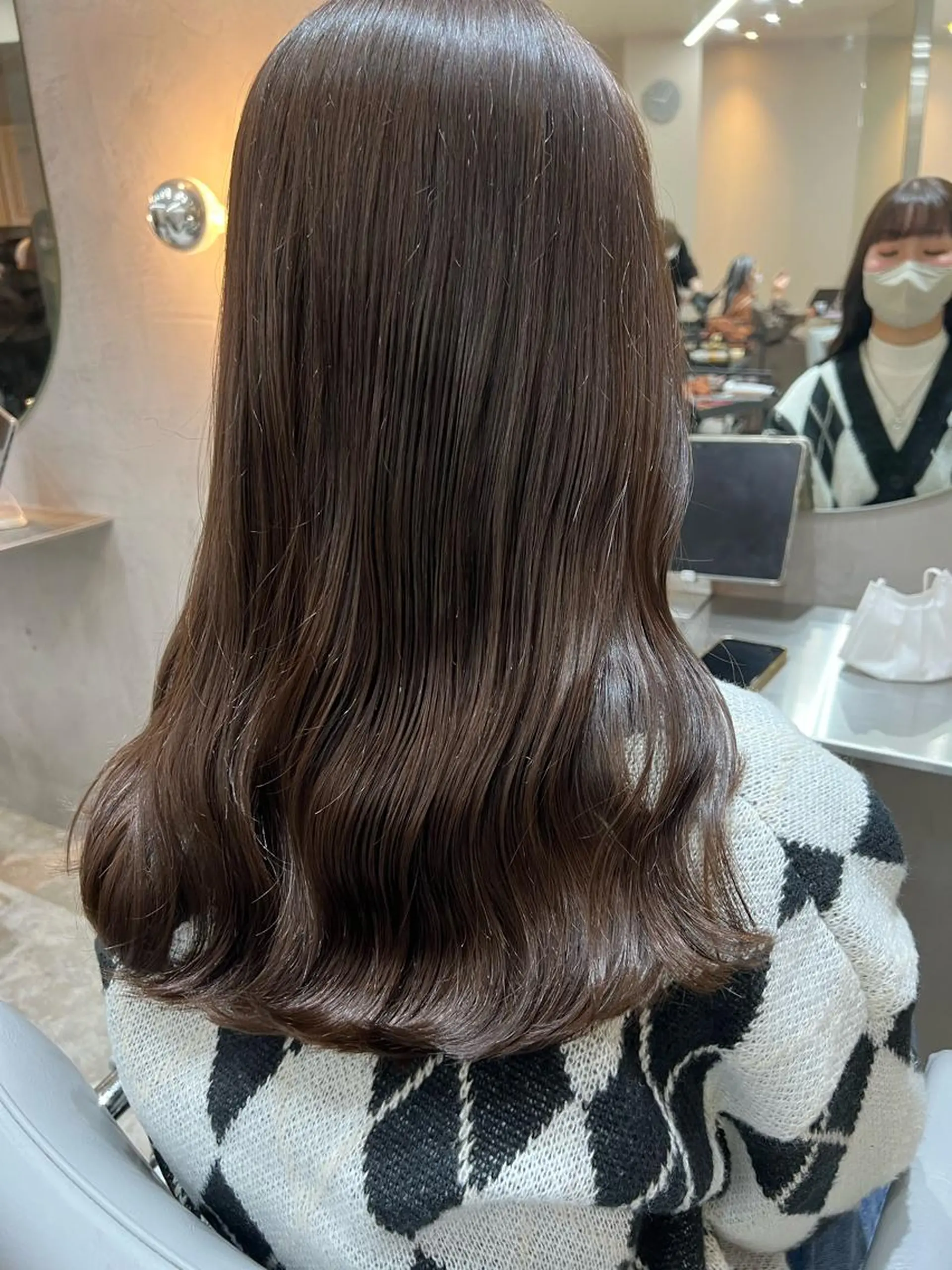 セミロング ハイライト 髪質改善 レイヤーカット トリートメント 艶カラー💎 髪質改善🎈アトワのヘアスタイル