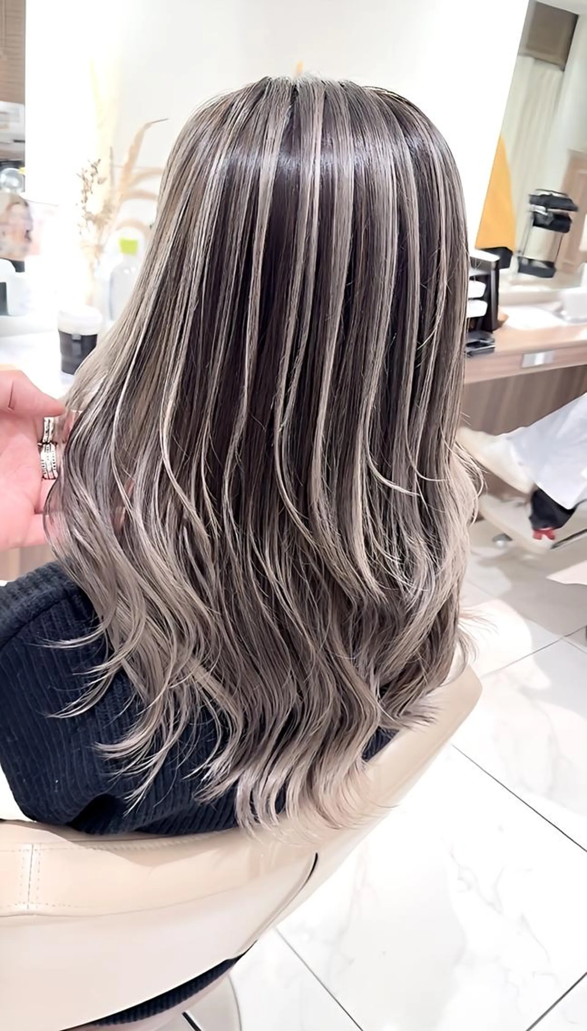 ロング カラー バレイヤージュ 髪質改善 レイヤーカット ヘアカラー トリートメント 大宮/バレイヤージュ 髪質改善/澤田隆誠のヘアスタイル