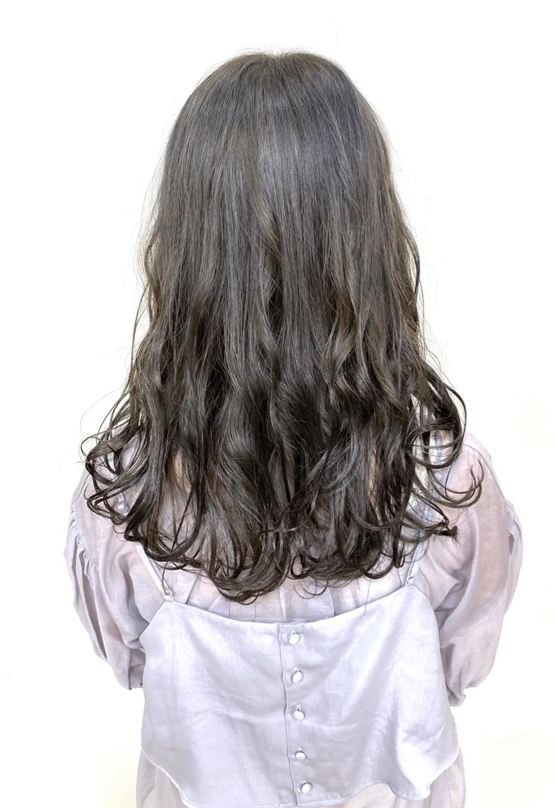 カラー SALOWIN栄 高須大貴のヘアスタイル