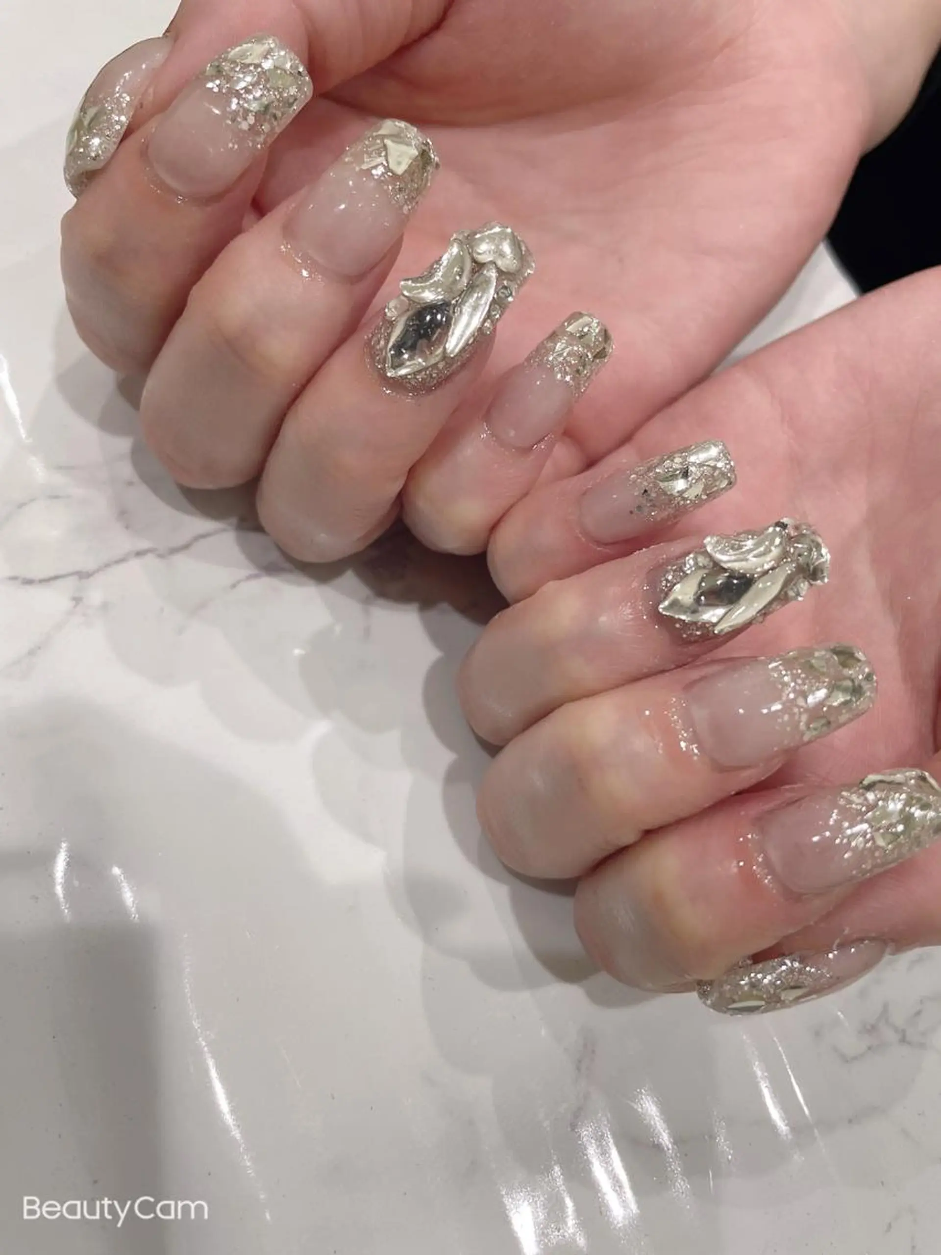 ミディアム ネイル 《LB》ラブリエ Nail&eyeのマツエク・マツパデザイン