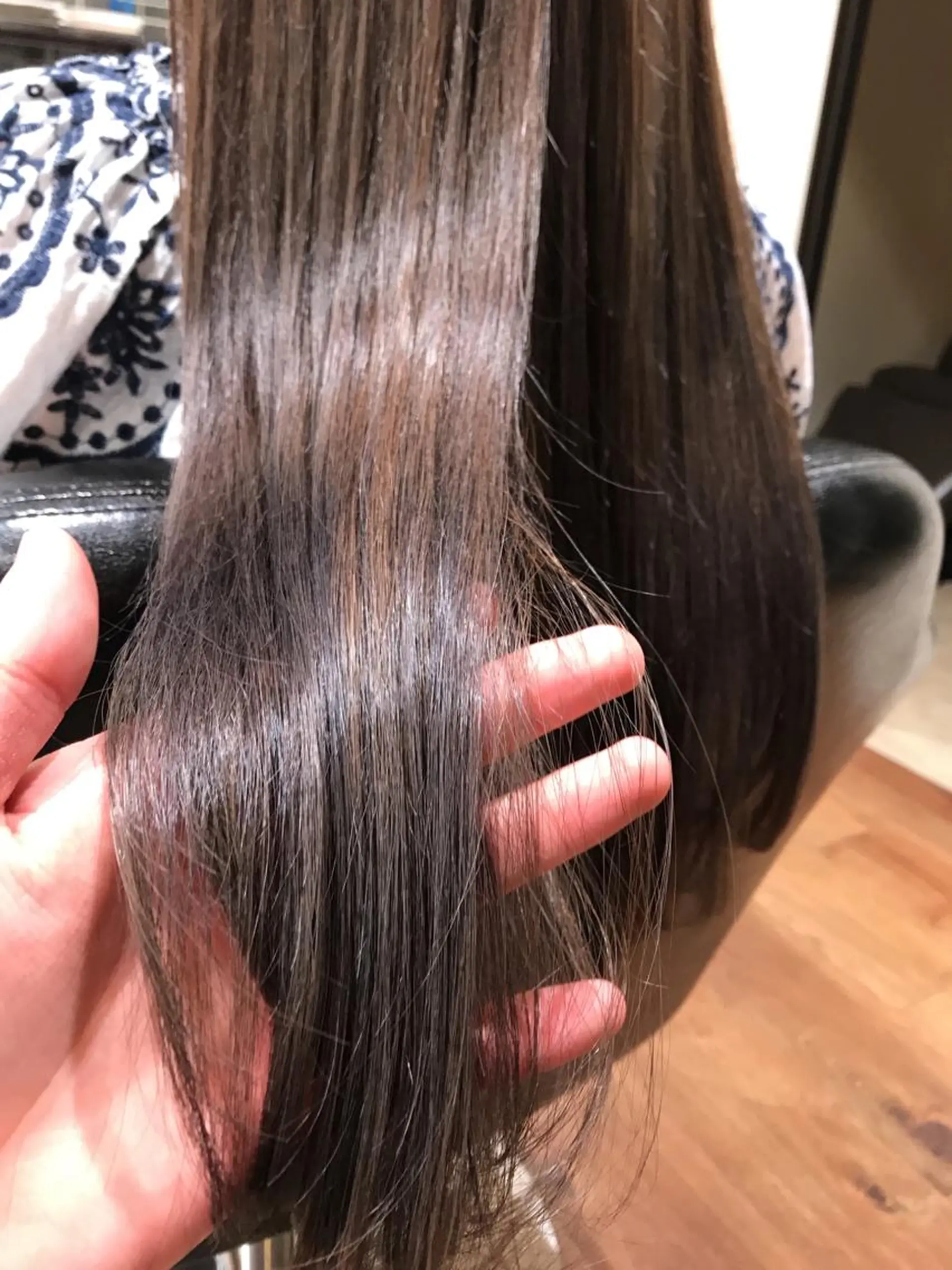 ロング カラー アッシュ アザマ　ヤスカツ _rosso 川口のヘアスタイル