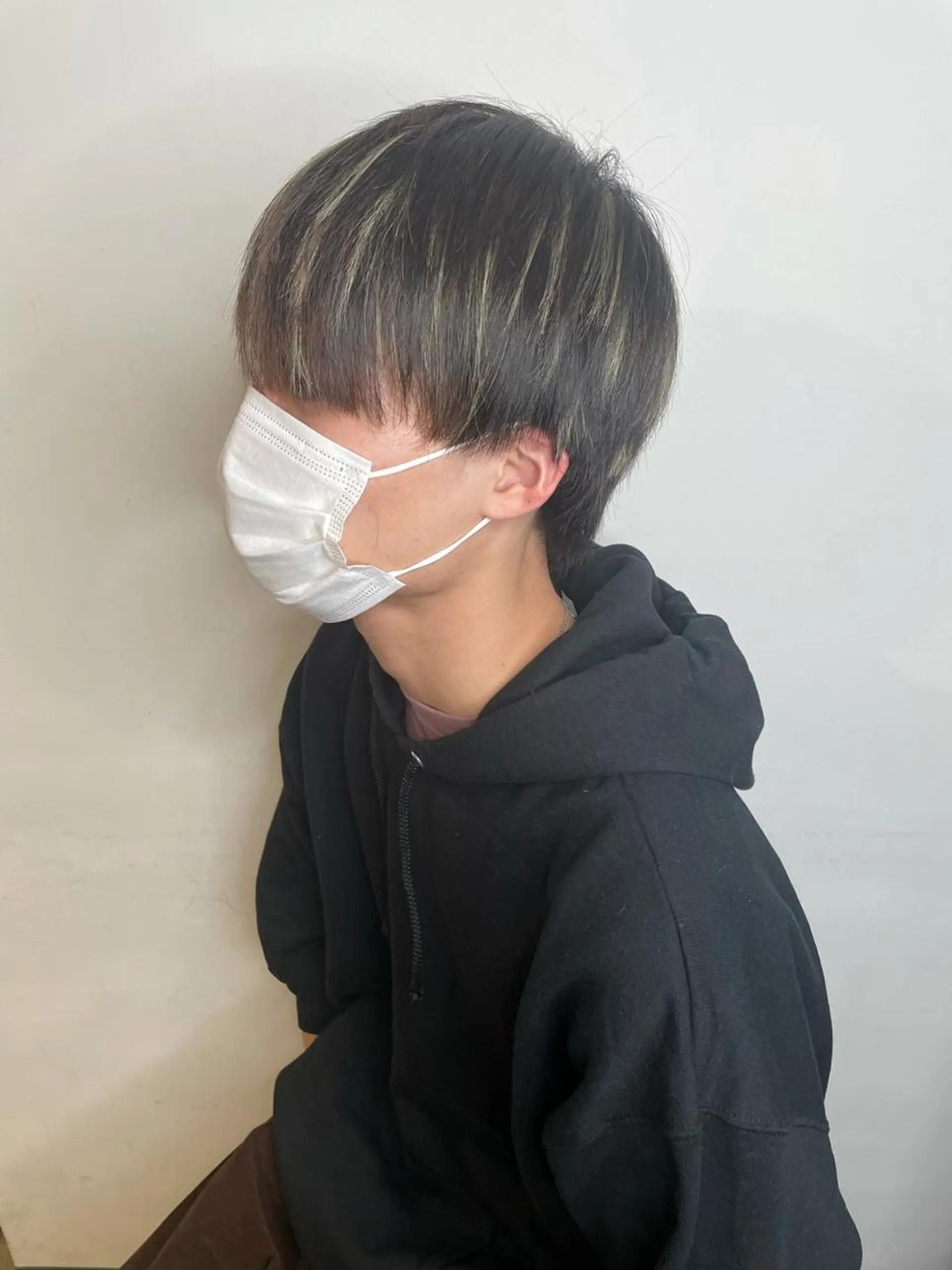 ショート カラー メンズ ヘアカラー トリートメント ハイトーン/レイヤー /ケアブリーチ石川治のヘアスタイル