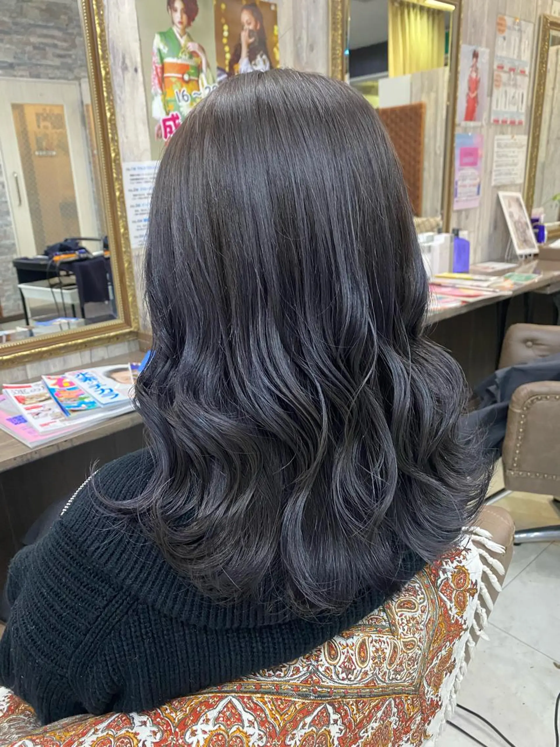 ミディアム カット ヘアカラー トリートメント Arphy/ /のヘアスタイル