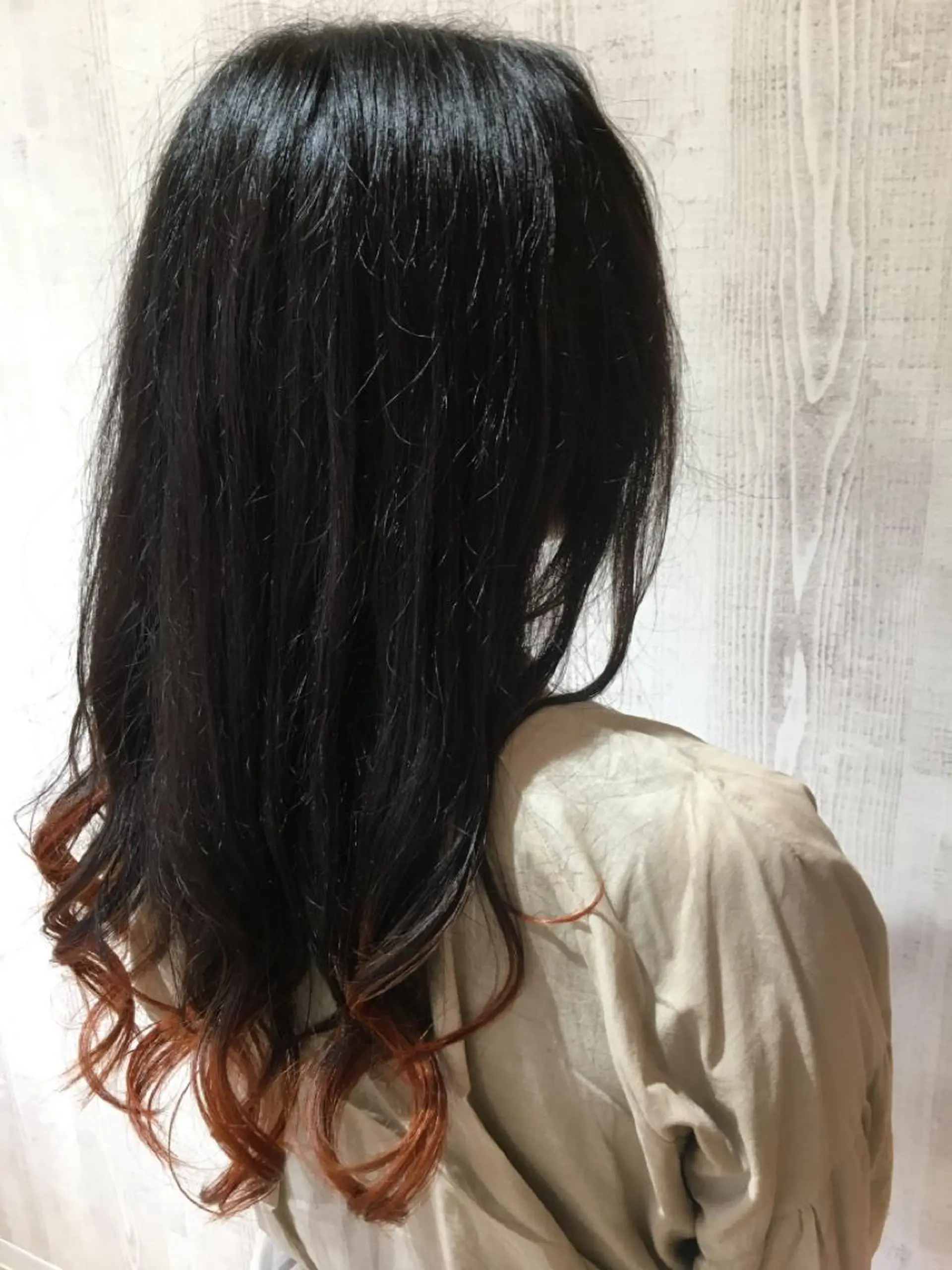 ロング ヘアカラー 鈴木 マサアキのヘアスタイル