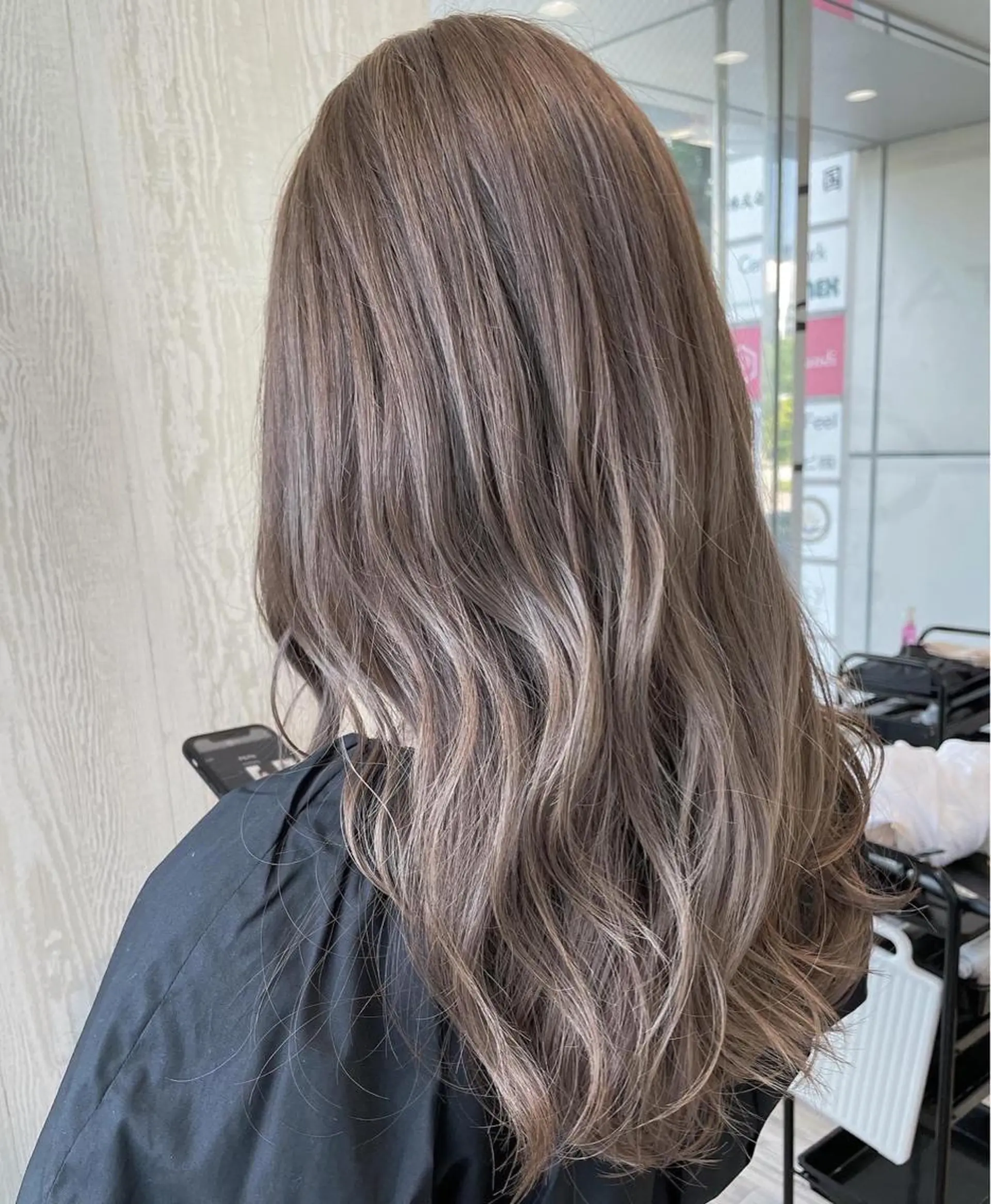ロング カラー アッシュ 外国人風カラー レイヤーカット トリートメント ヘアカラー トリートメント 河合秀明/ショート /ボブ/レイヤーのヘアスタイル