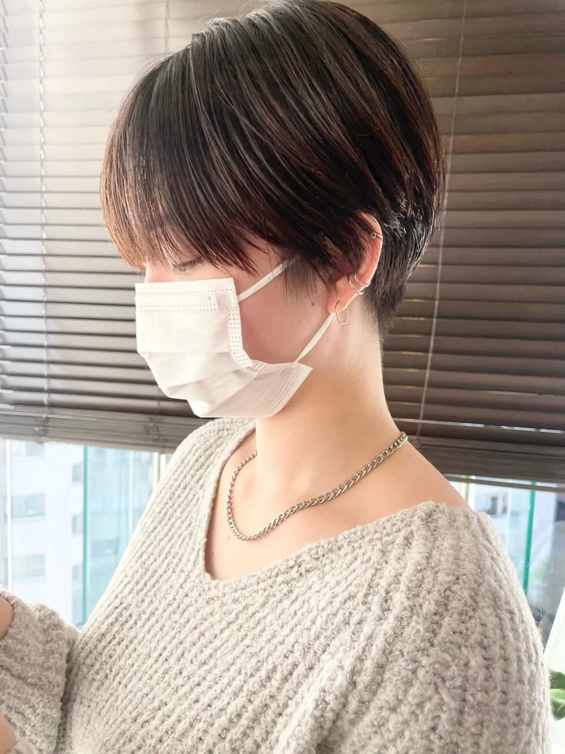 ショート カラー 刈り上げ カット トリートメント レイヤー／似合わせ TAKUYAのヘアスタイル