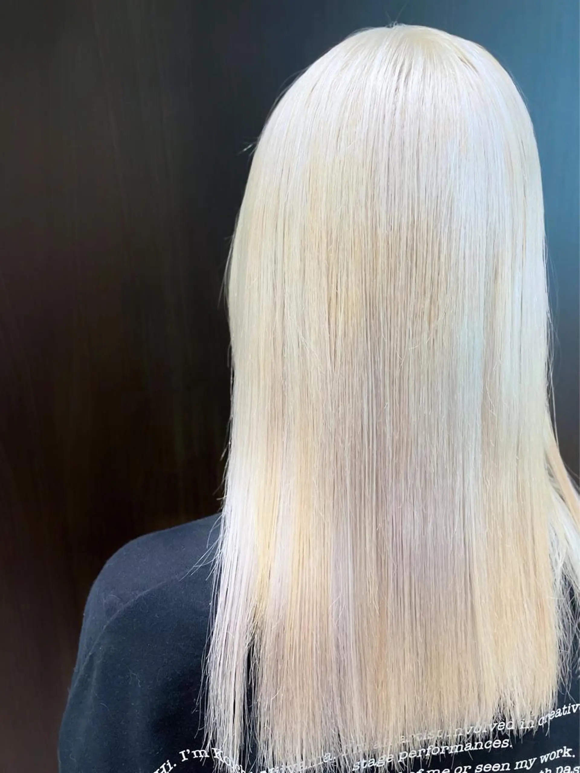 セミロング カラー ☁️ケアブリーチ￤ ウルフ￤Shioriのヘアスタイル