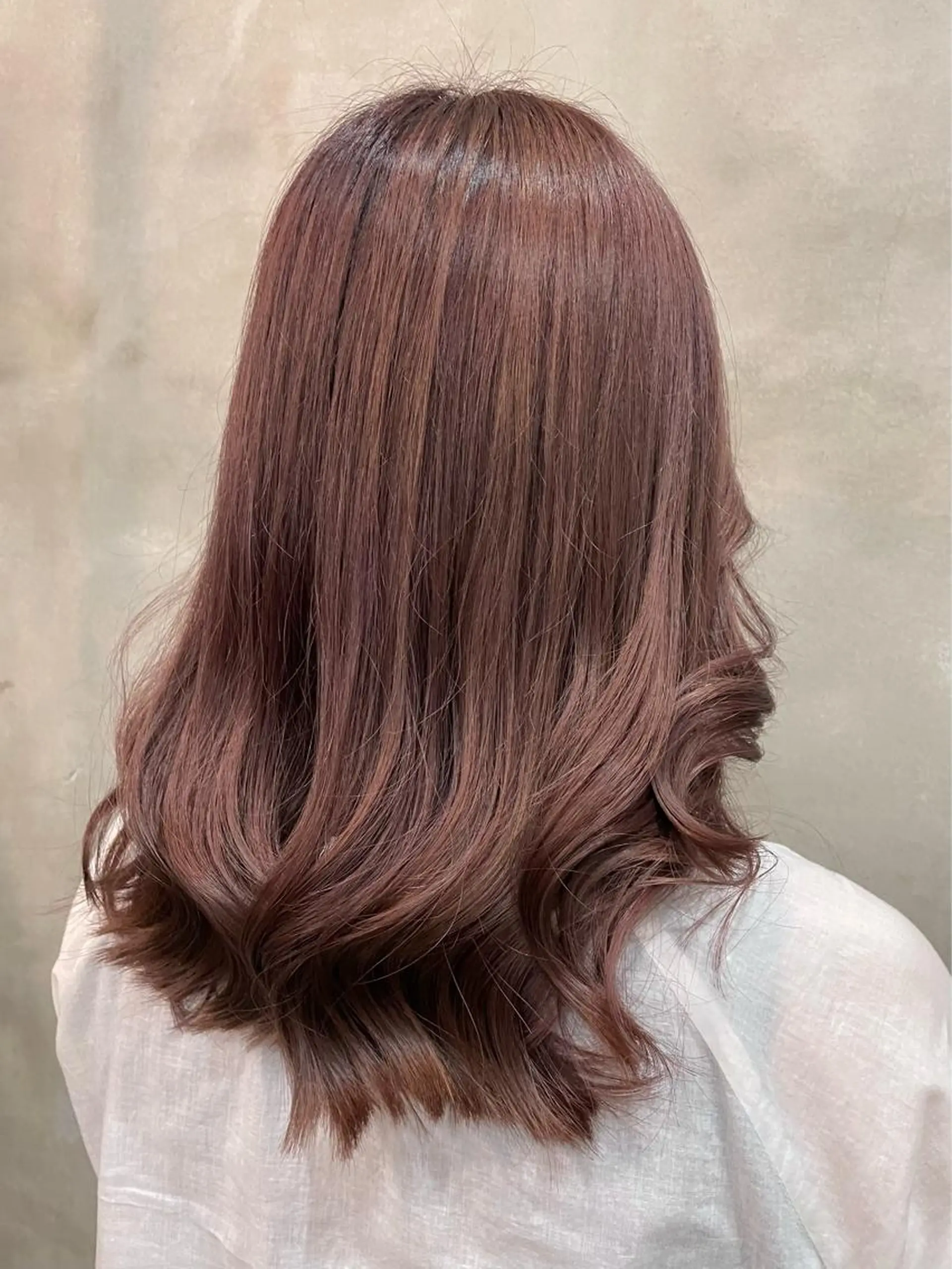 ミディアム カラー カット ヘアカラー トリートメント 【ピンク/韓国ヘア/ ヘアセット】亜海のヘアスタイル