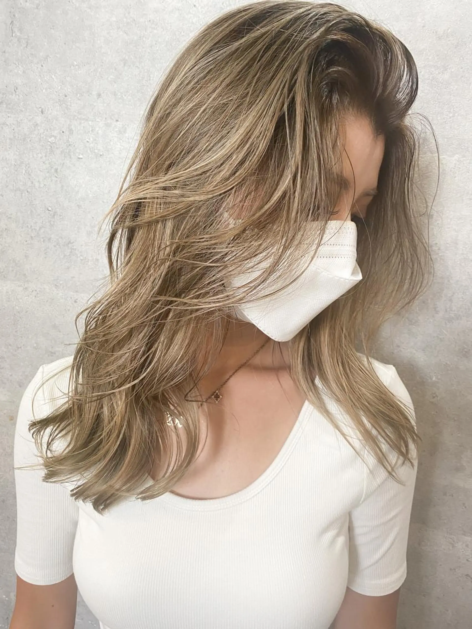 ミディアム カラー パーマ ヘアアレンジ ネイル マツエク・マツパ ヘアカラー トリートメント 井上 一平のヘアスタイル