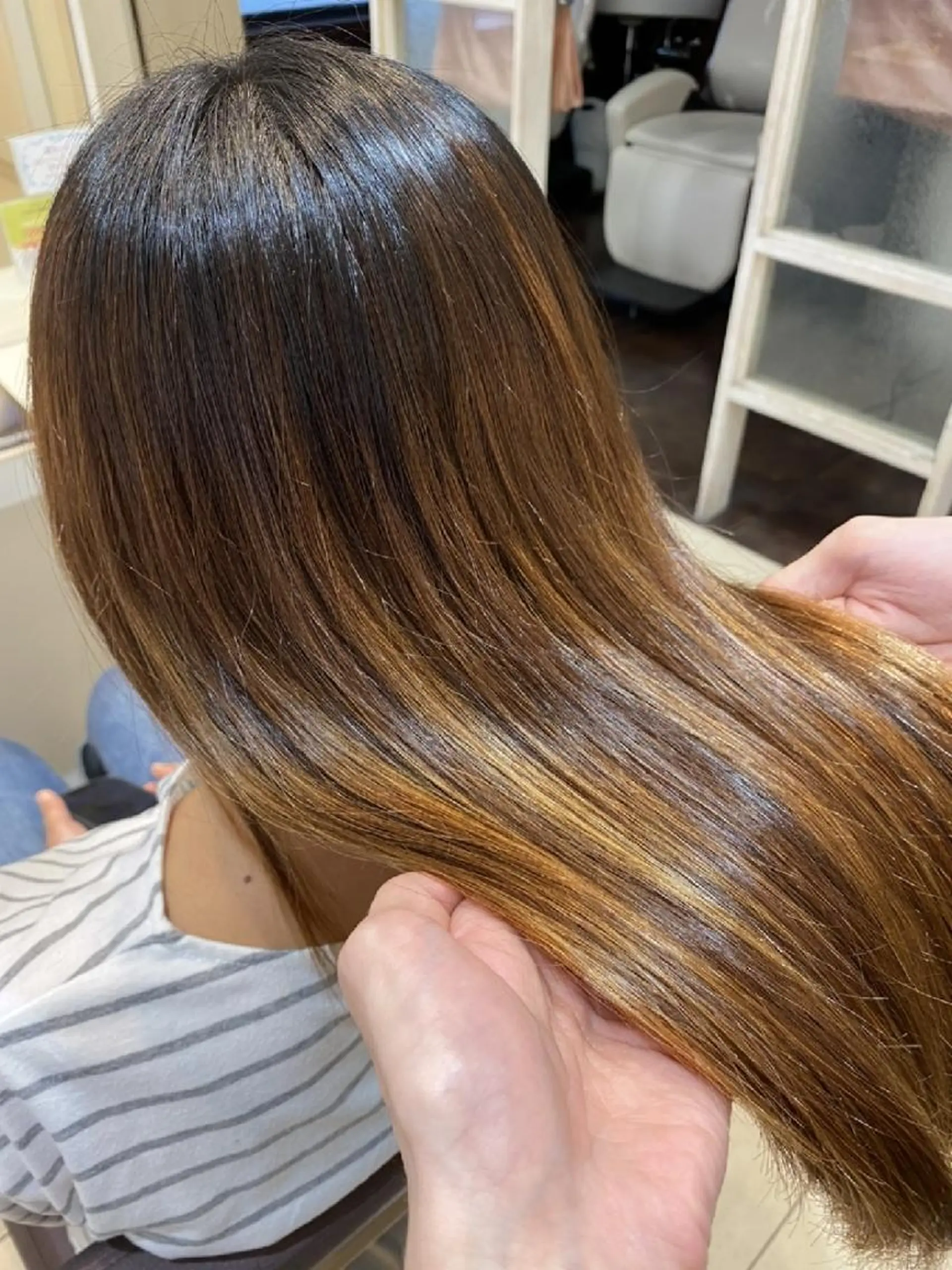 ロング カット ヘアカラー トリートメント 韓国レイヤー／髪質 改善カラー/れんのヘアスタイル