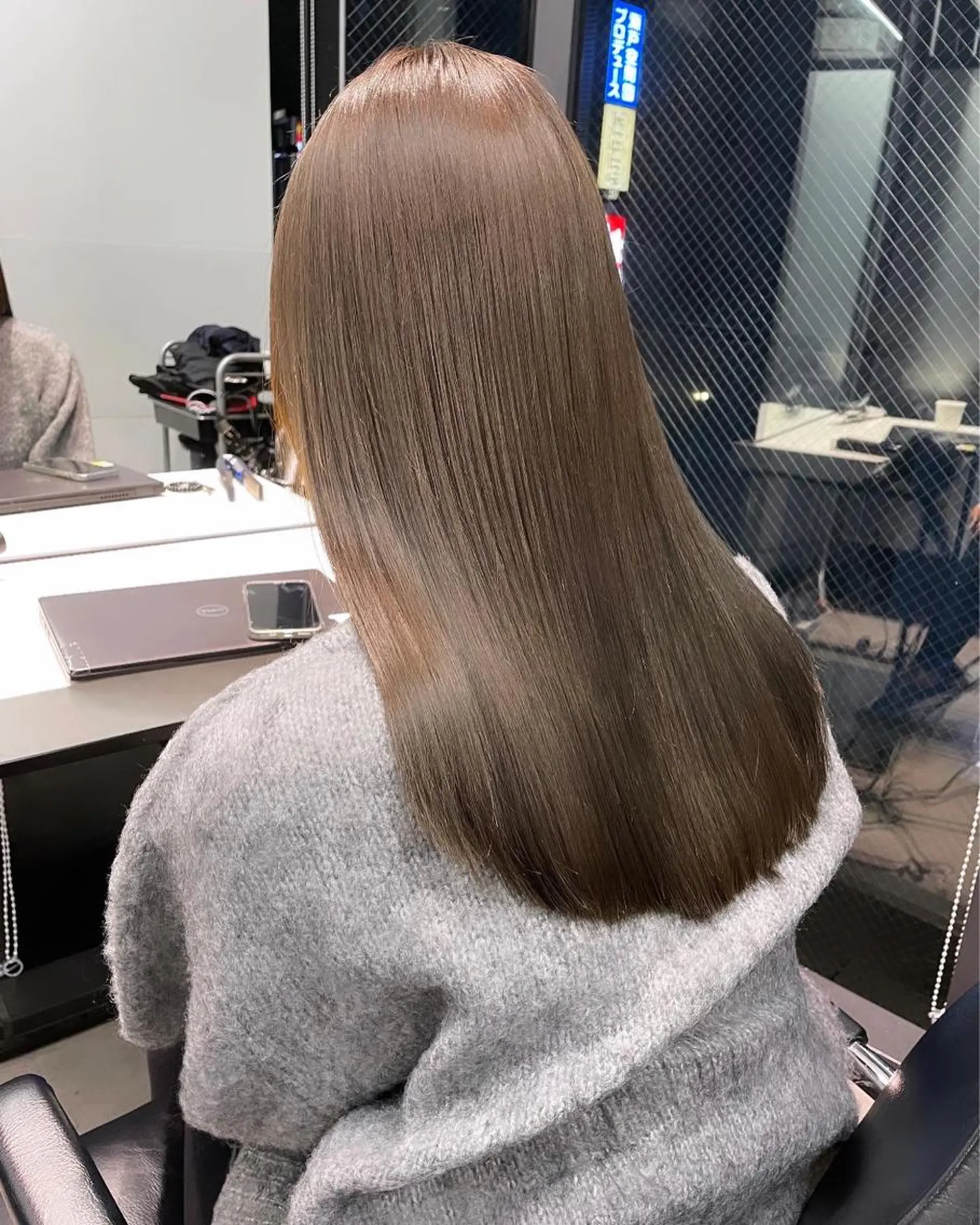 セミロング カラー INTRO.by Fi-Ne所属・韓国ヘア 店長NEGIのヘアスタイル