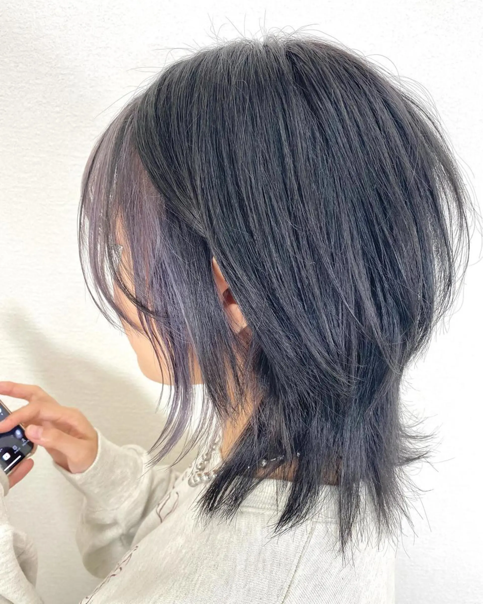 ショート カラー ブリーチ ラベンダーカラー シルバー 色ムラ修正の神様 新宿ハイトーンかすみのヘアスタイル