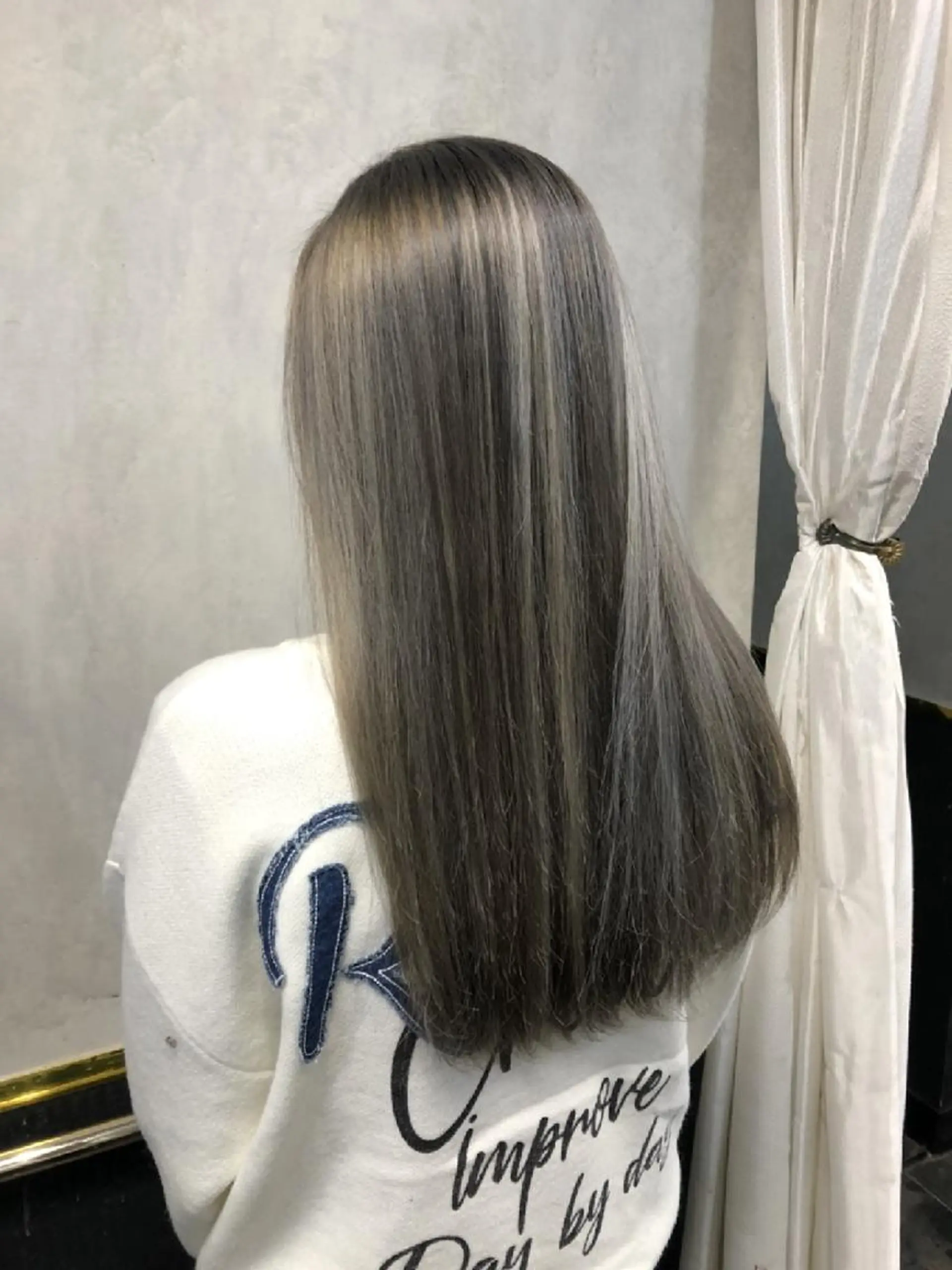 セミロング 外国人風カラー ハイライト *エクステ/髪質改善 カラー特化*マサキのヘアスタイル