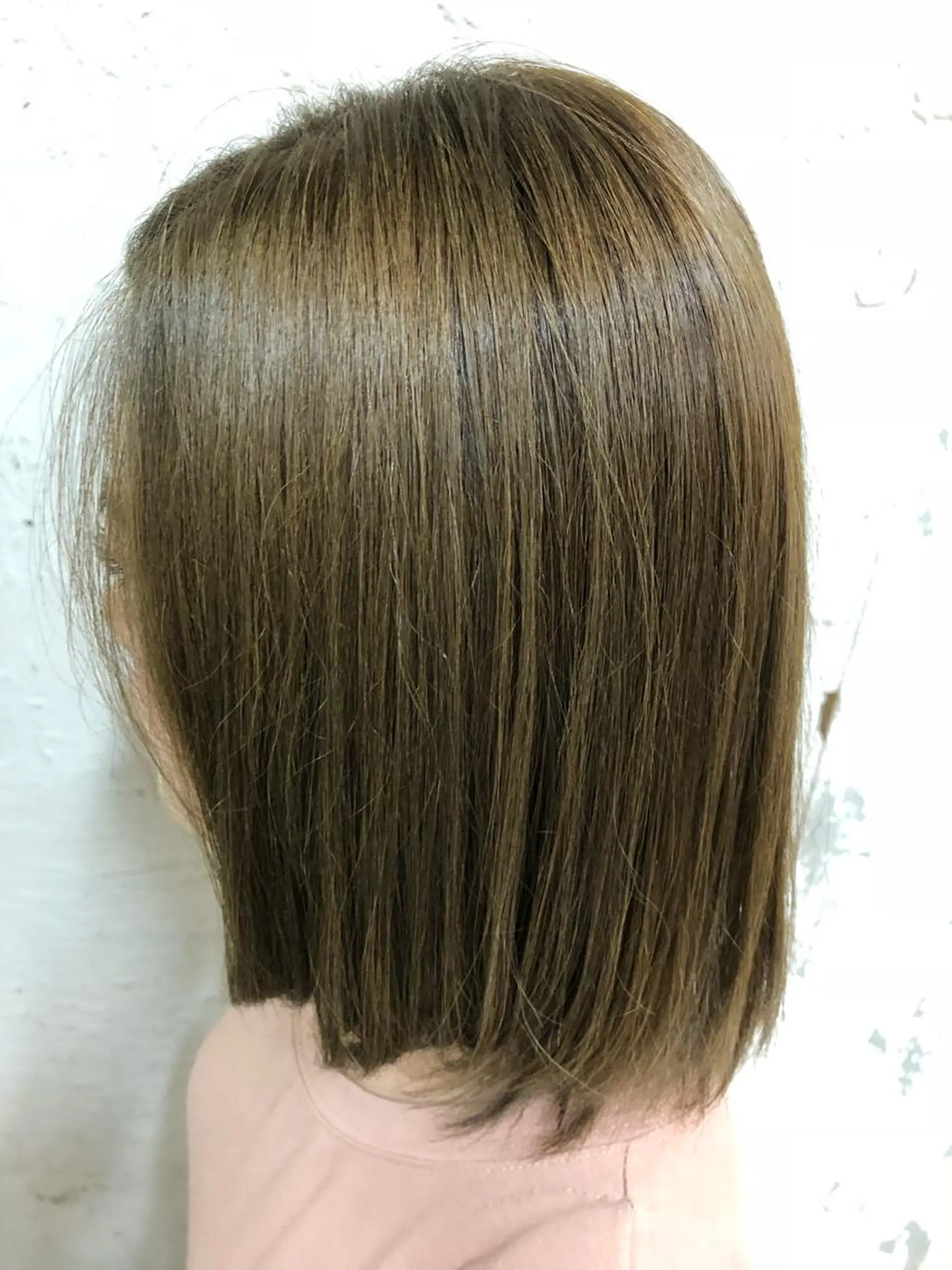 ミディアム カラー グレージュ ハイトーンカラー ハイトーングレージュ イルミナカラー 桐原 竜也のヘアスタイル