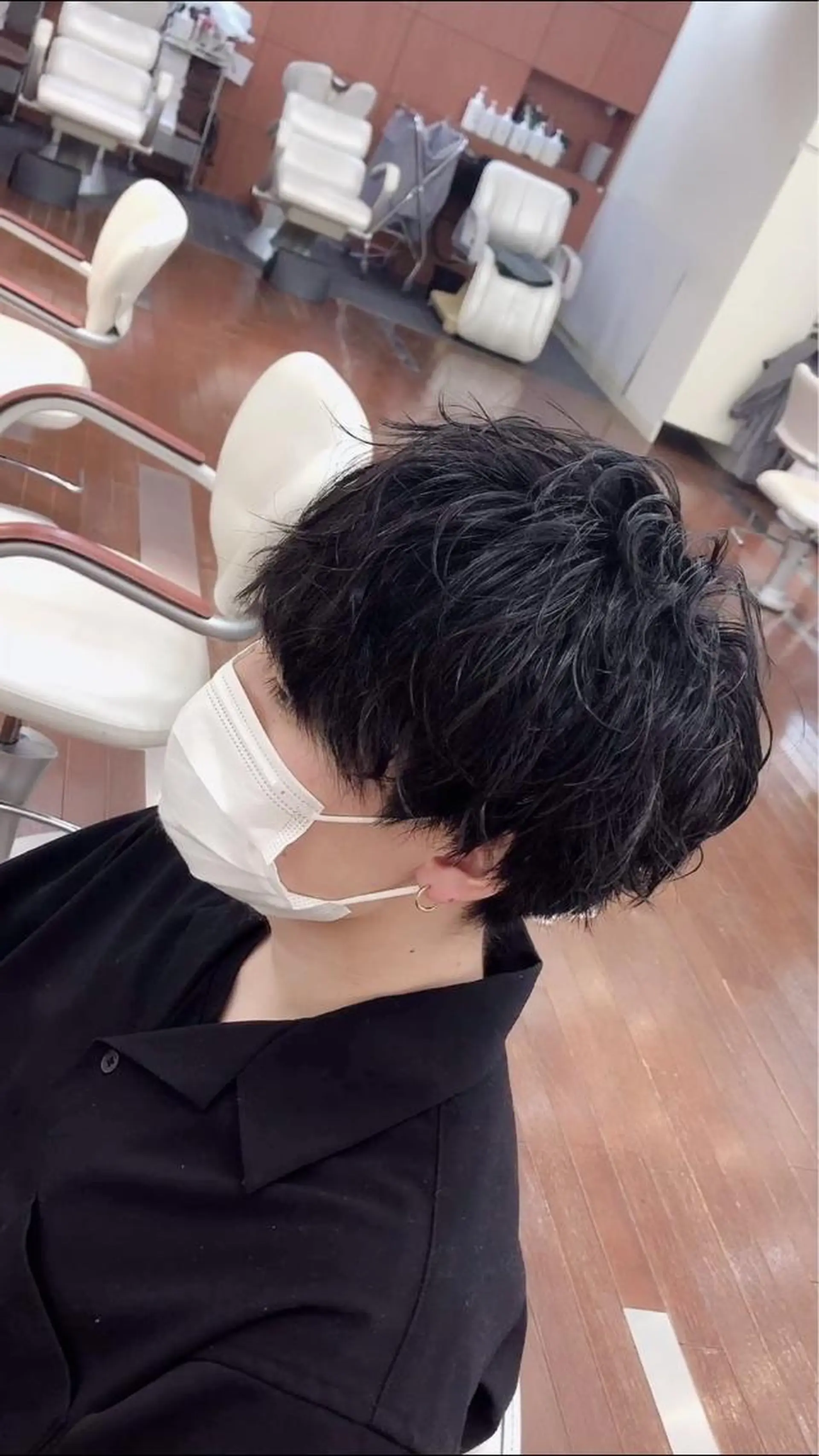 ショート パーマ メンズ 波巻きスパイラル 河原崎　基のヘアスタイル