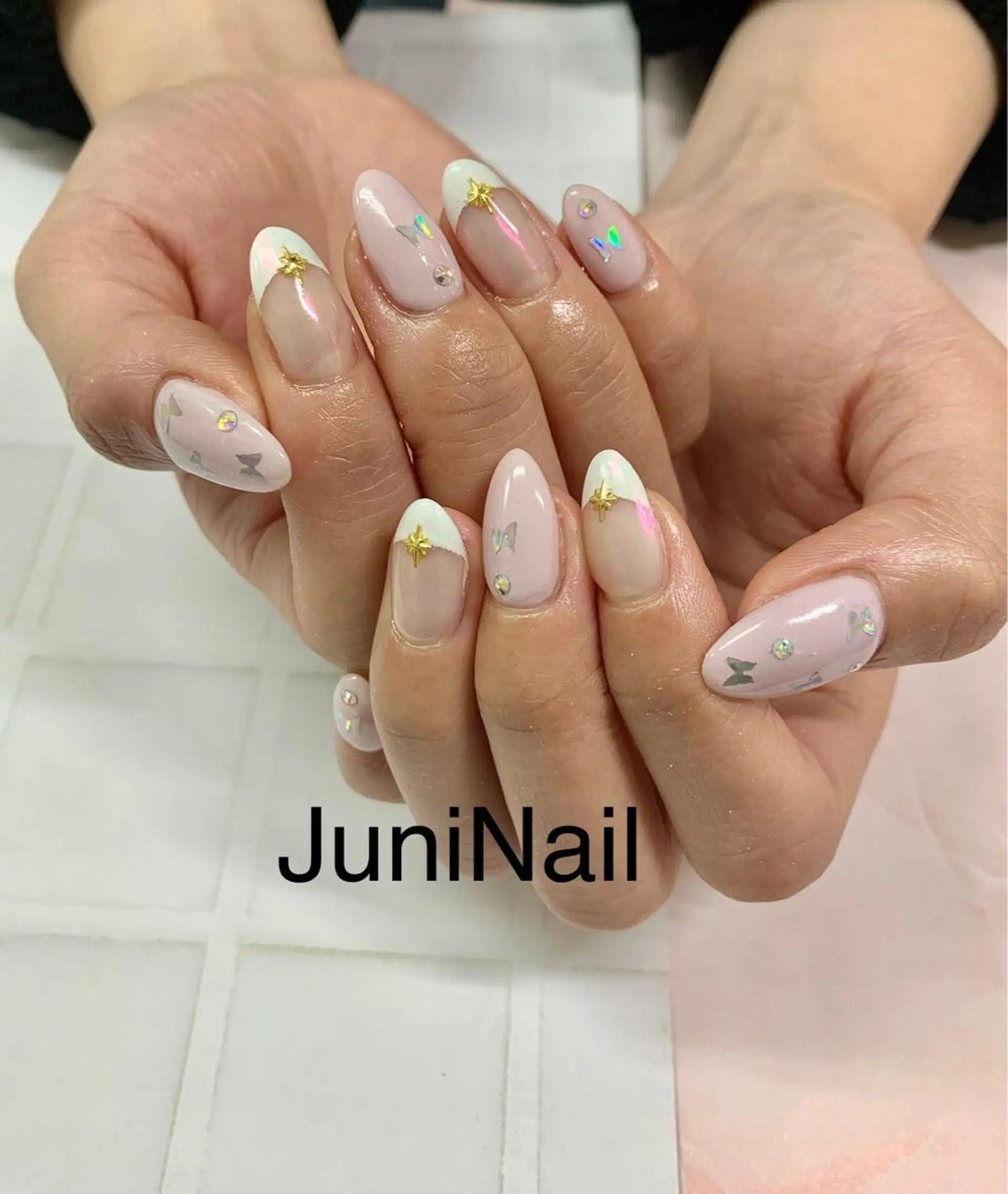 ネイル ハンドネイル JuniNail 주니네일🇰🇷suのネイルデザイン