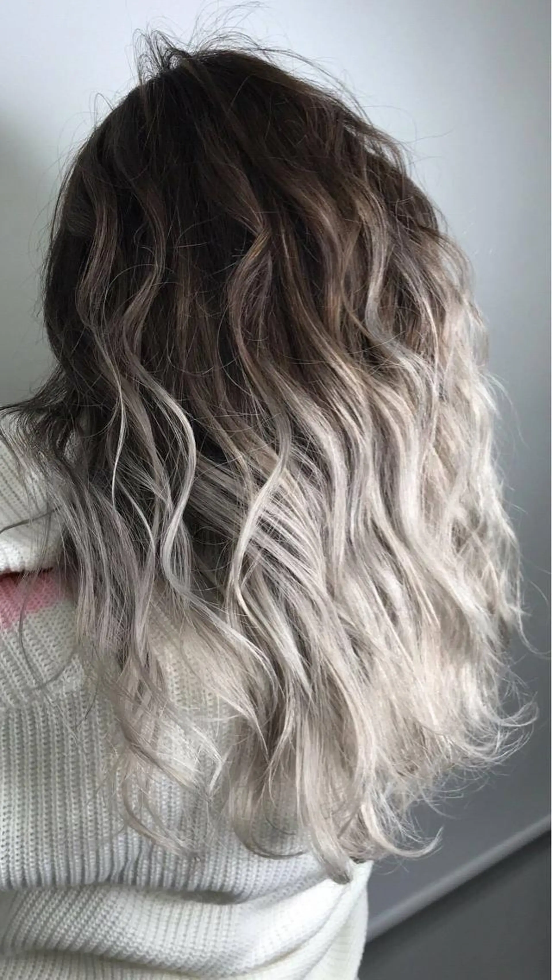 ミディアム 金井 郁弥のヘアスタイル