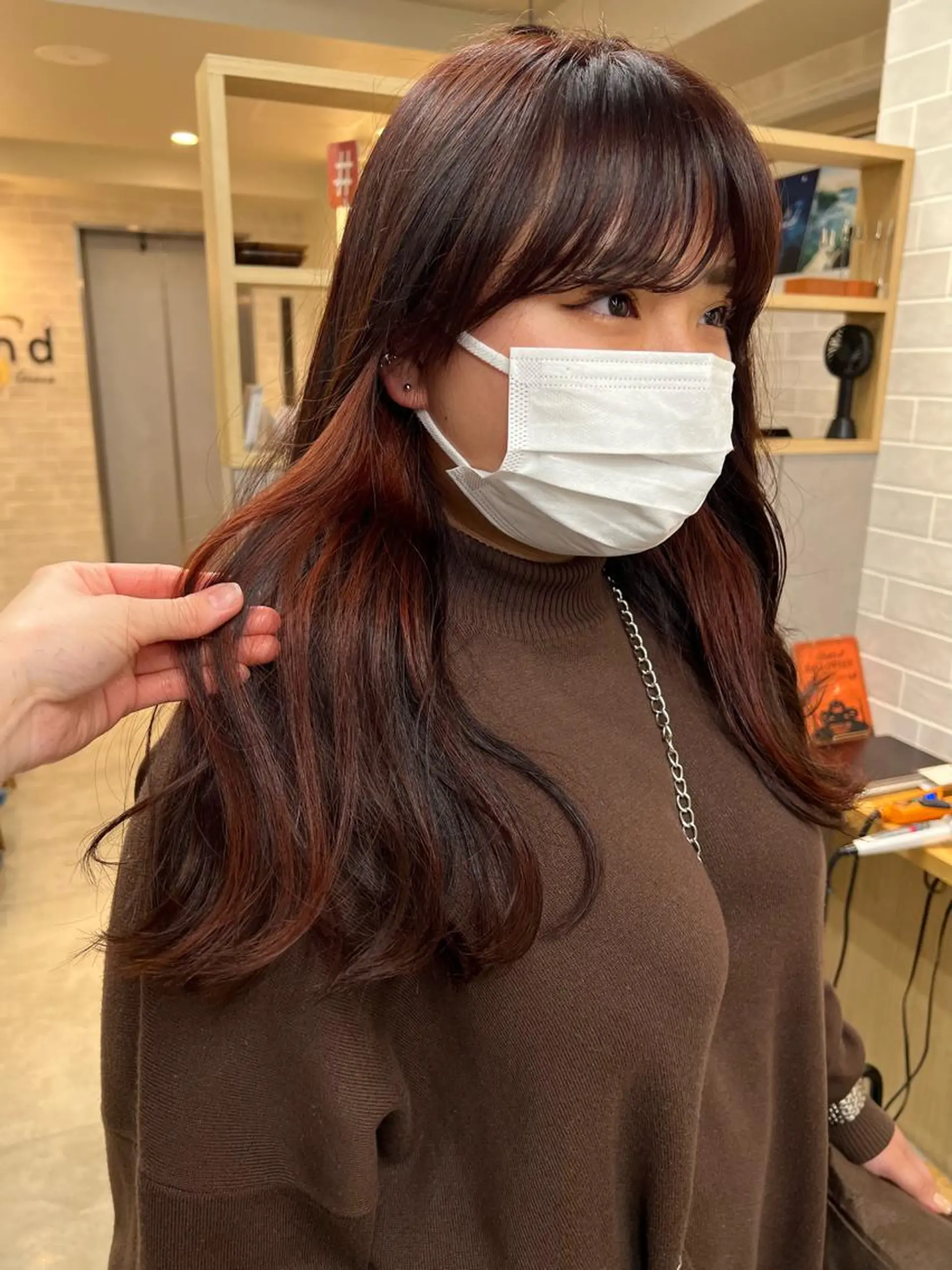 ロング カラー アプリコットブラウン ブリーチ ブラウンカラー ✨️今だけ無料✨️ 鶴田みなみのヘアスタイル