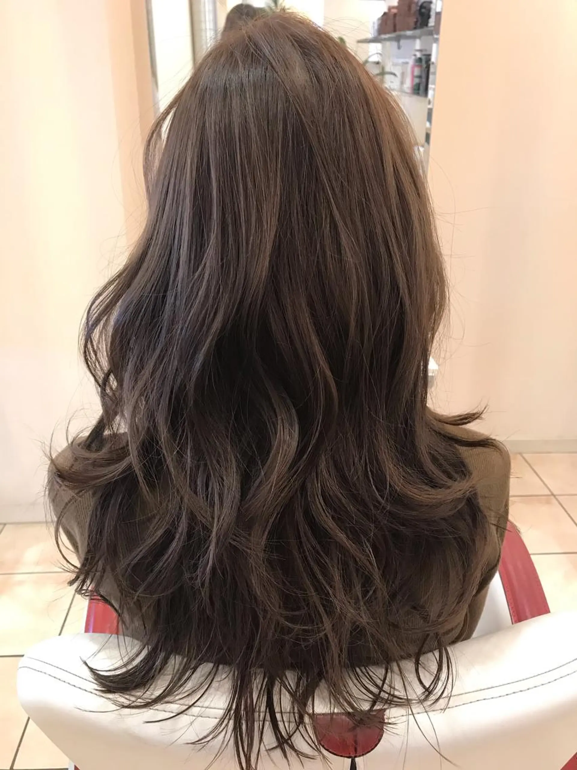 ロング 斎藤 彩香のヘアスタイル