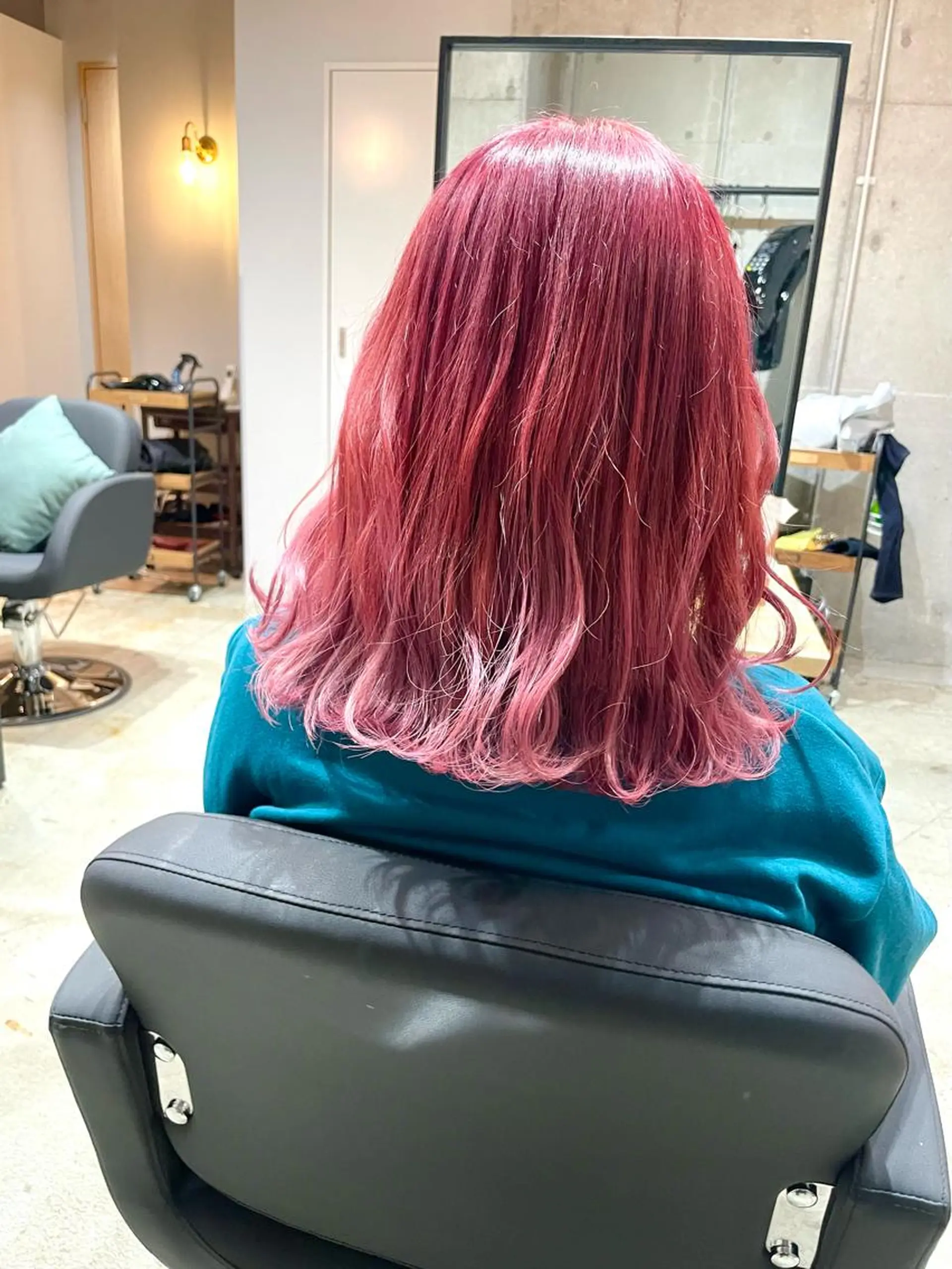 ミディアム カラー ヘアカラー トリートメント ✨髪質改善/ハイトー ン/艶髪高山のヘアスタイル