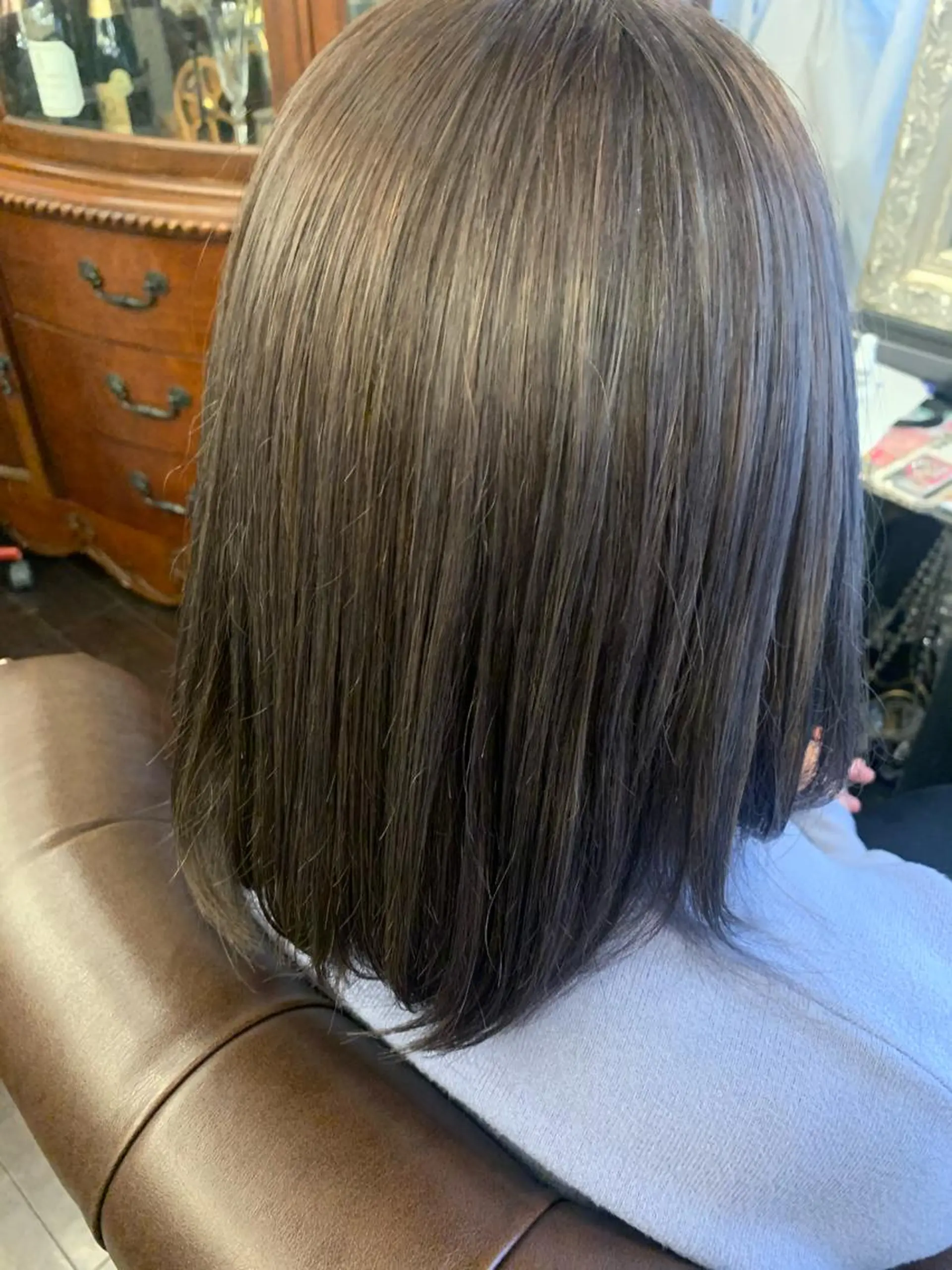 カラー ブリーチ グレージュ 藤井菜々 （エルベスアクト）のヘアスタイル