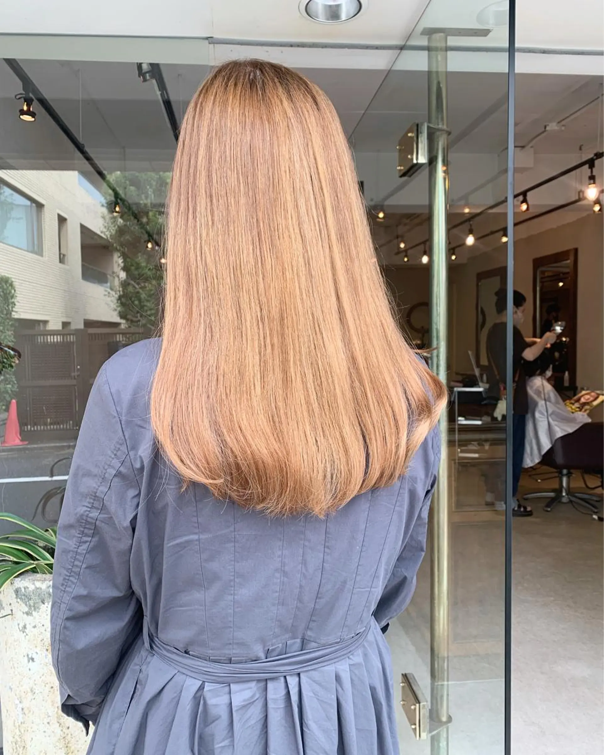 セミロング カラー カット ヘアカラー トリートメント ヘッドスパ 透明感/オリーブ/ グレージュ/YUKAのヘアスタイル