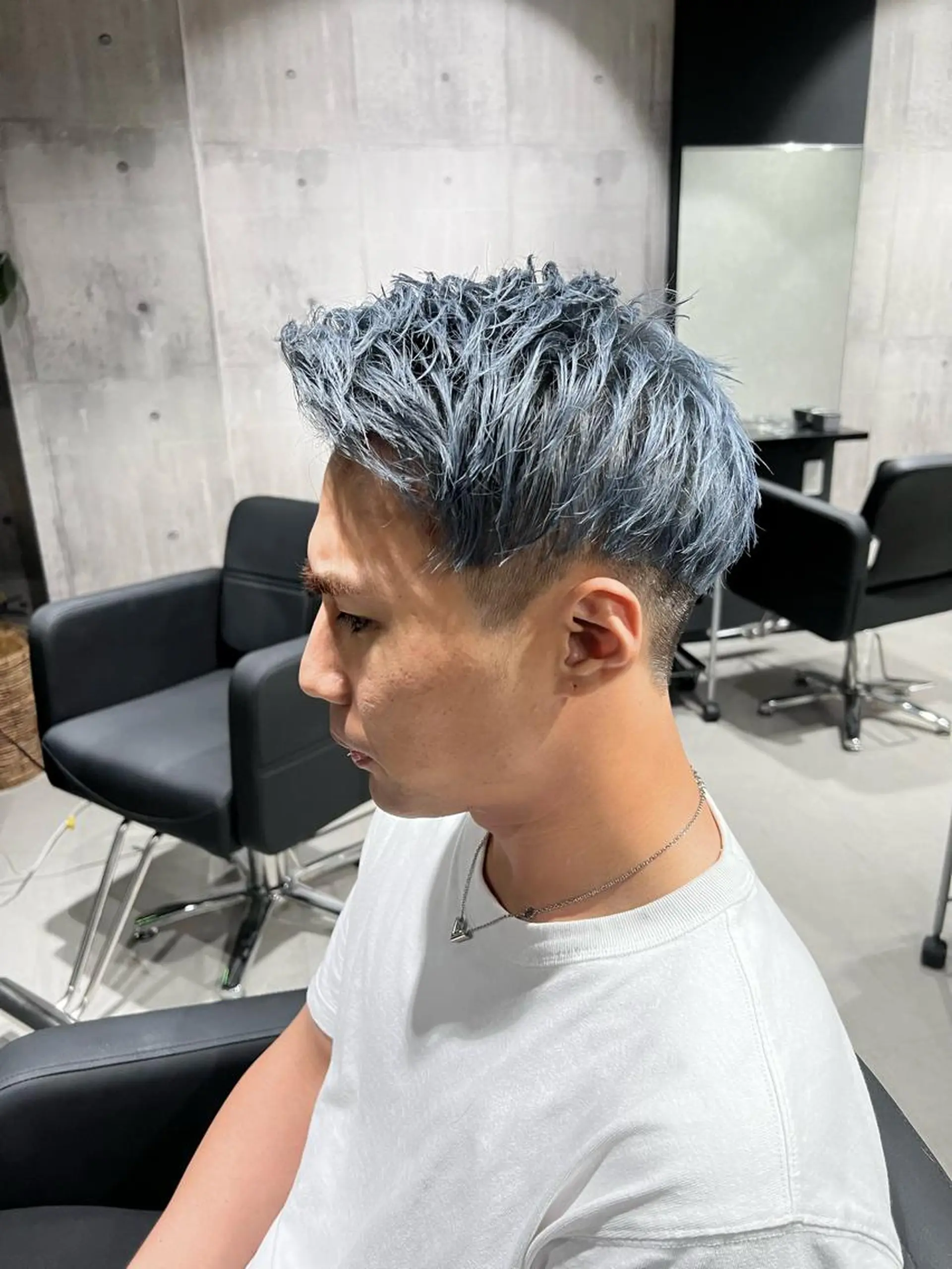 ショート カラー パーマ ヘアアレンジ メンズ グレージュ シルバー シルバーグレージュ 髪質改善_WHITE RYUSUKEのヘアスタイル