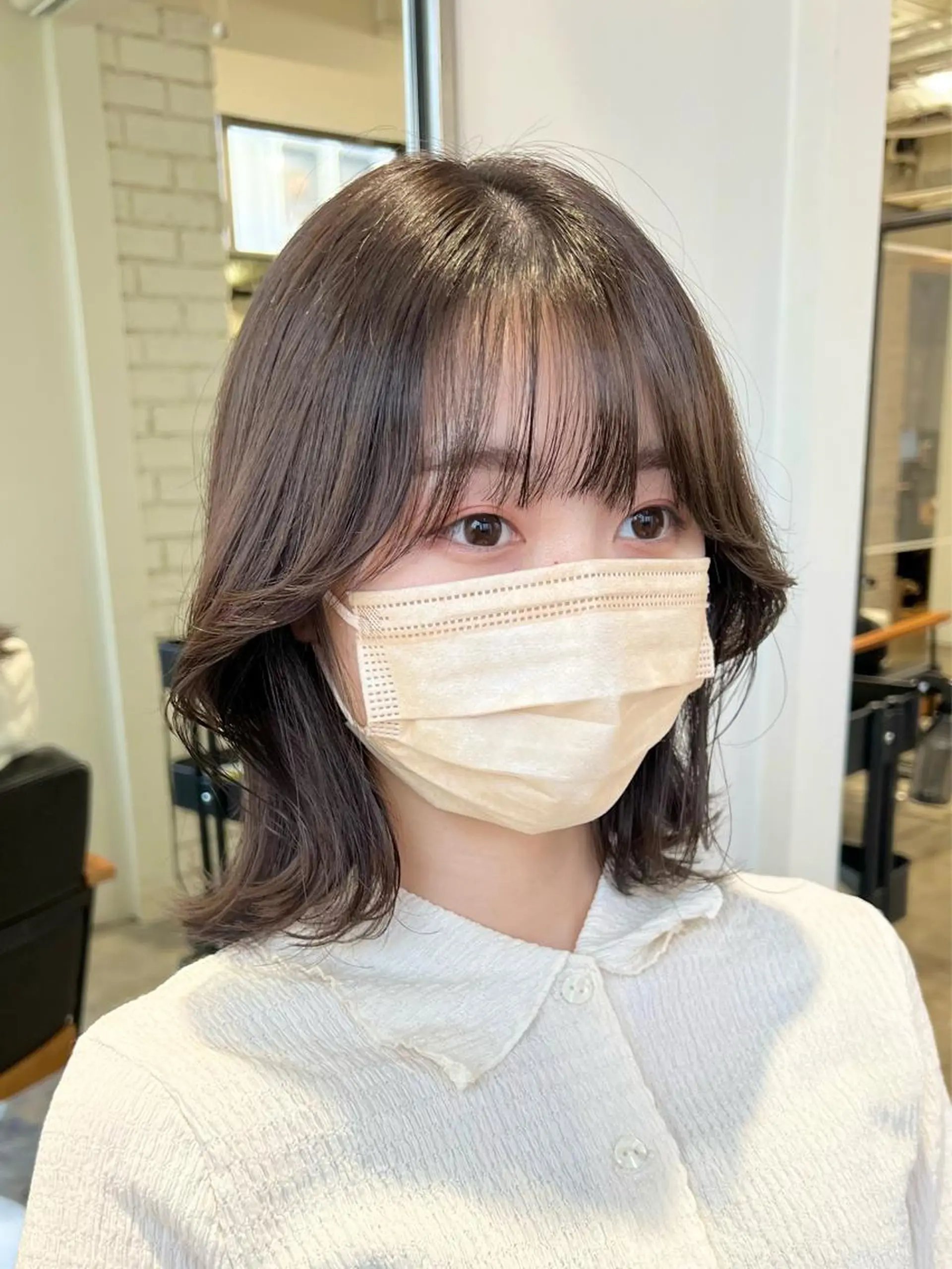 ミディアム カラー アッシュ ベージュカラー くびれヘア カット ヘアカラー 【韓国風くびれヘア】 joule小木曽輝のヘアスタイル