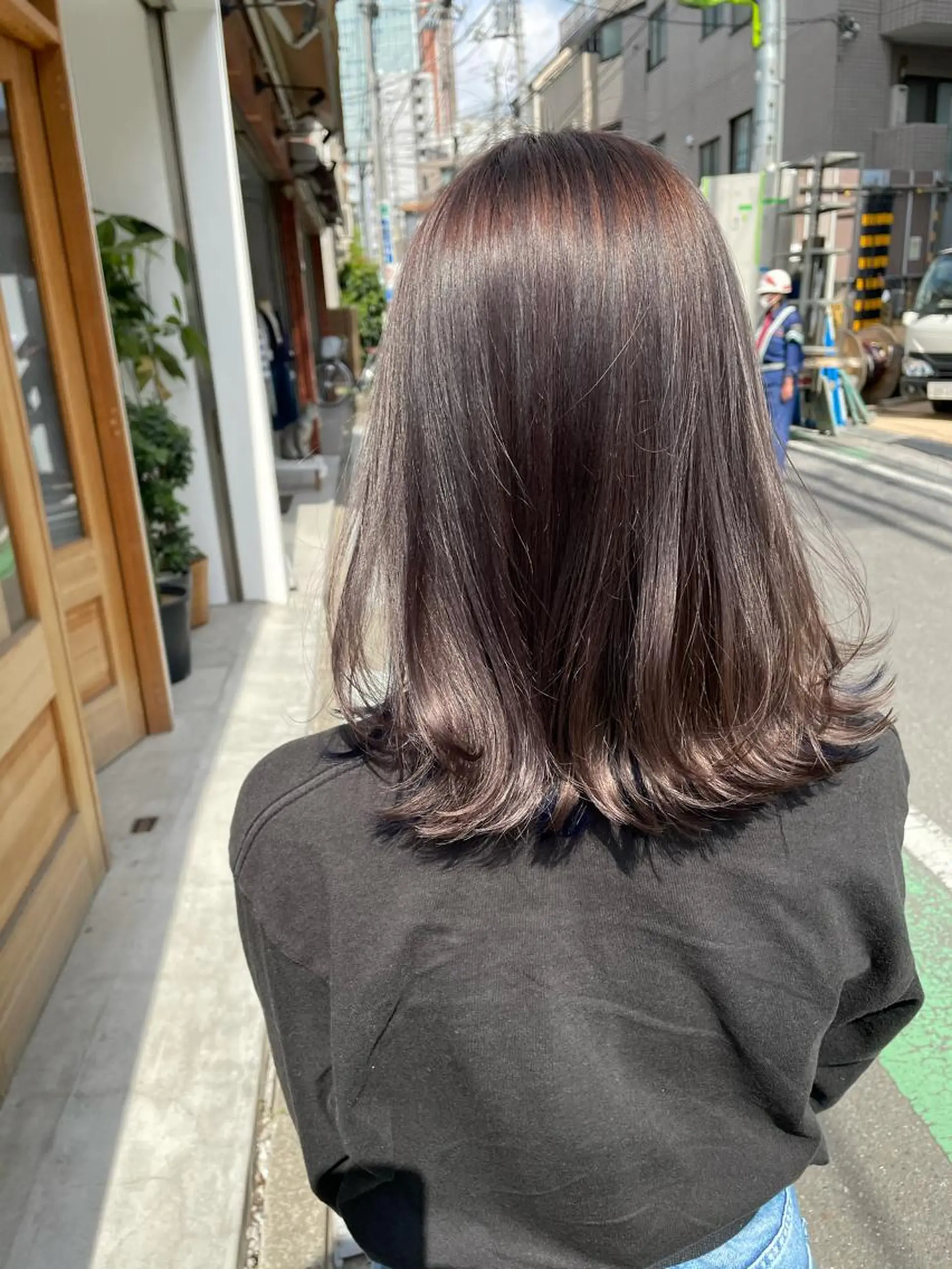 ミディアム カラー アッシュ ラベンダーカラー ラベンダーアッシュ レイヤーカット カット ヘアカラー トリートメント 中目黒🌼 🌼ハナのヘアスタイル