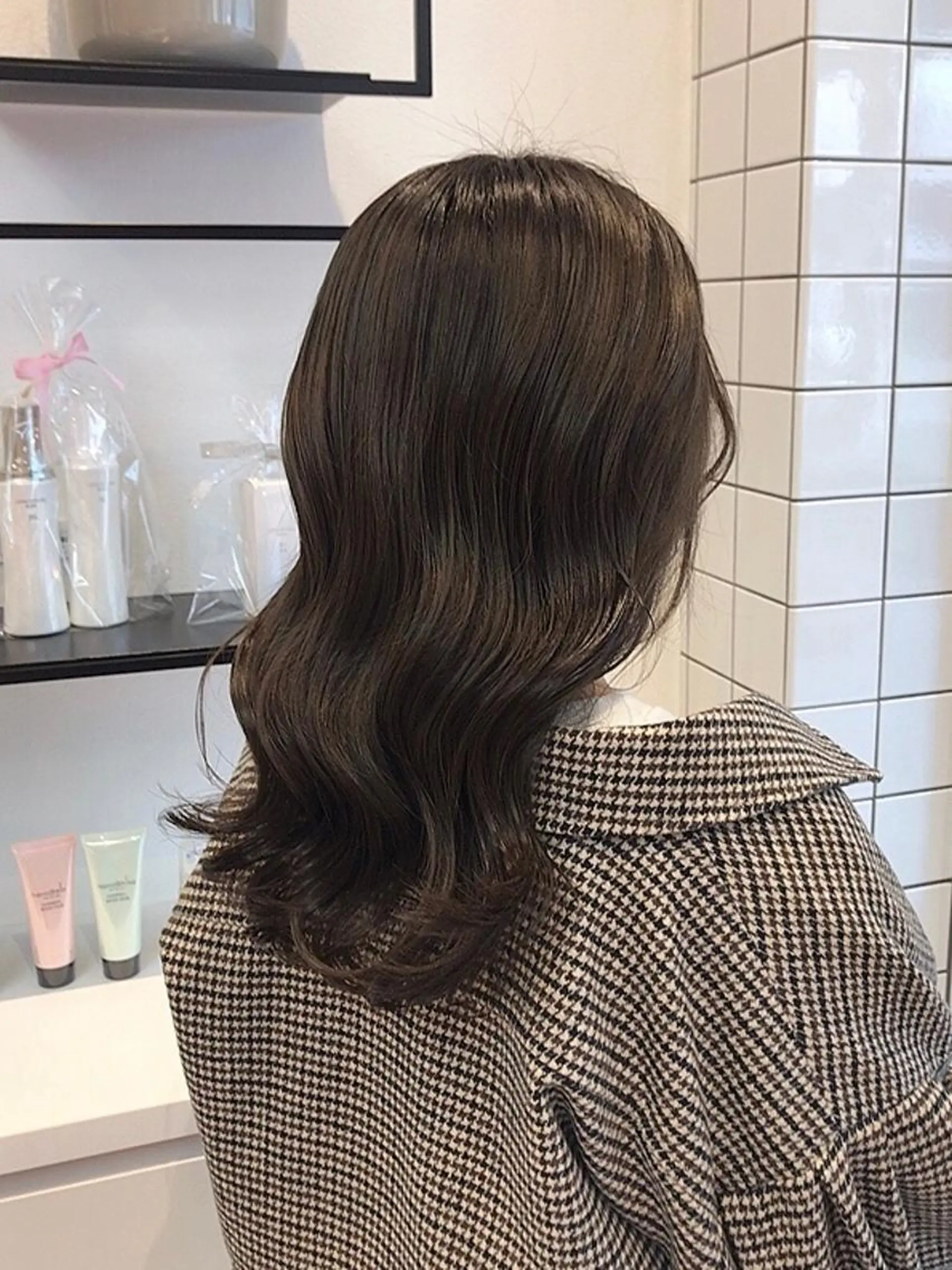 セミロング カラー 髙橋 かすみのヘアスタイル