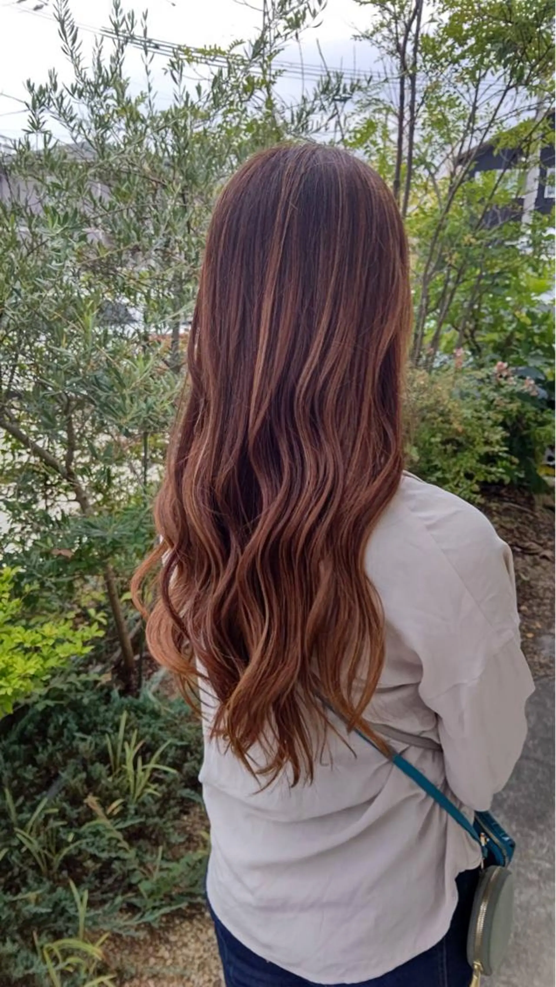 ロング カラー ヘアカラー トリートメント 山本 知佳のヘアスタイル