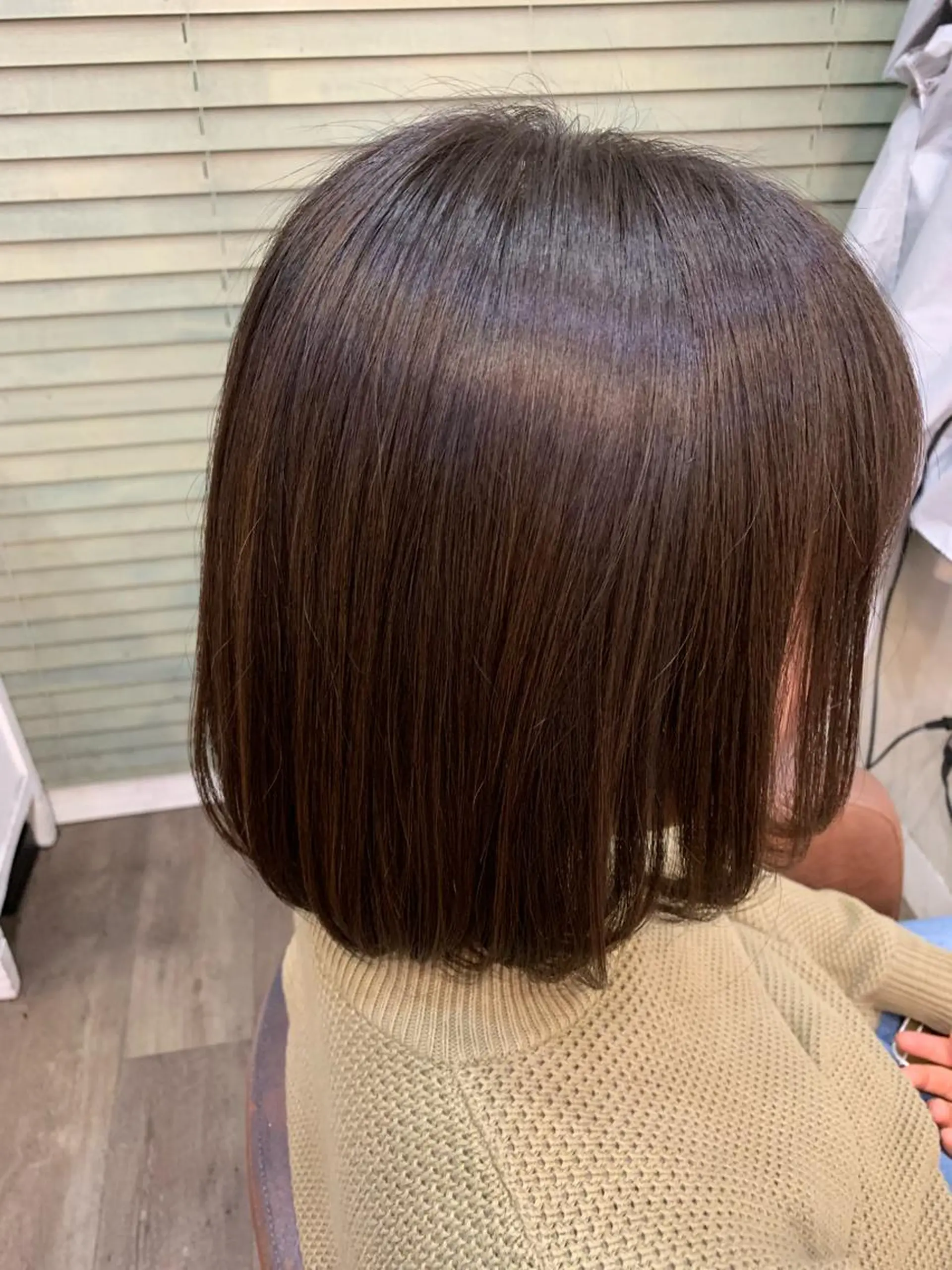 ミディアム 川畑 花菜のヘアスタイル