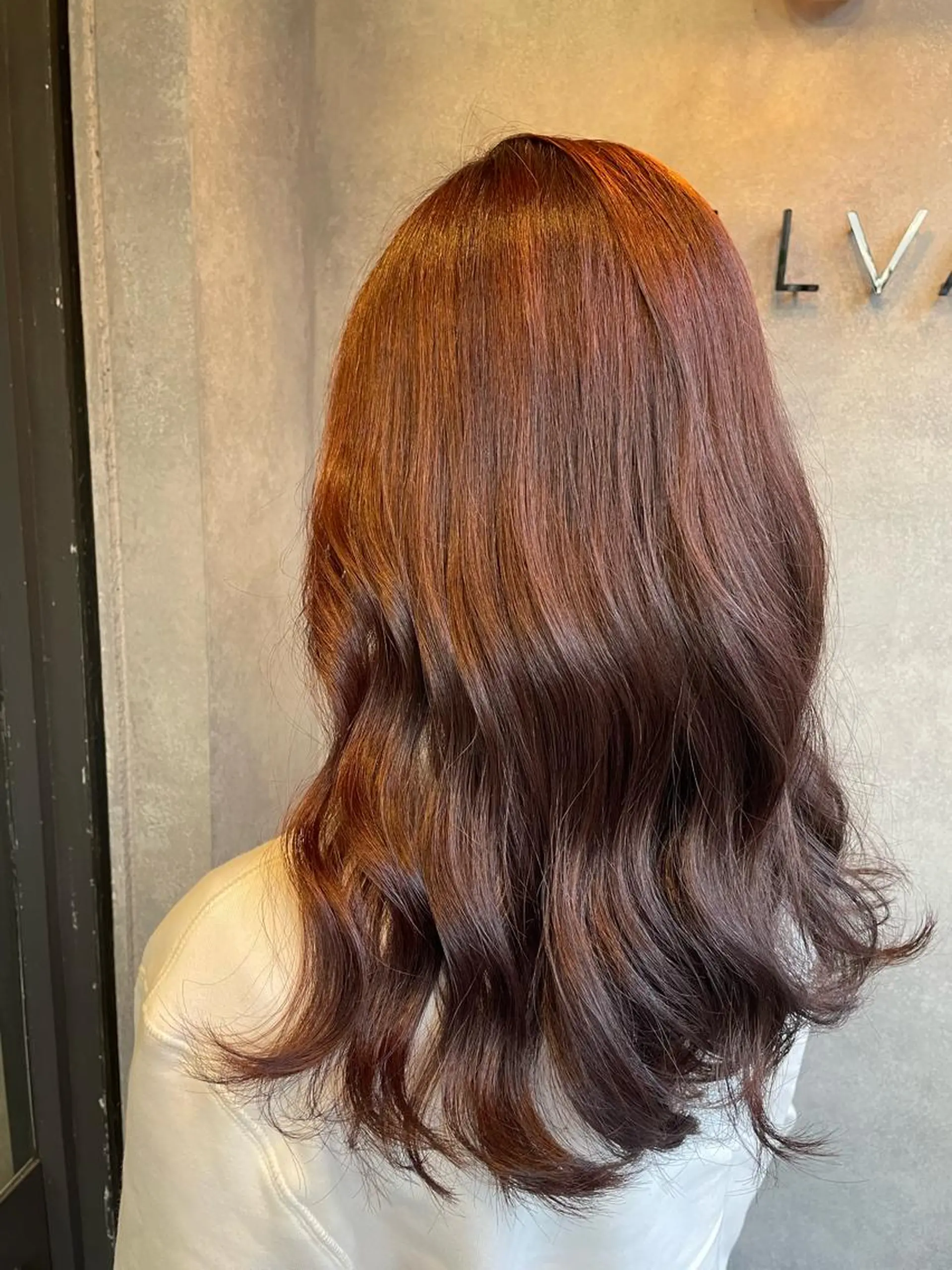 ロング Aimee Shieのヘアスタイル