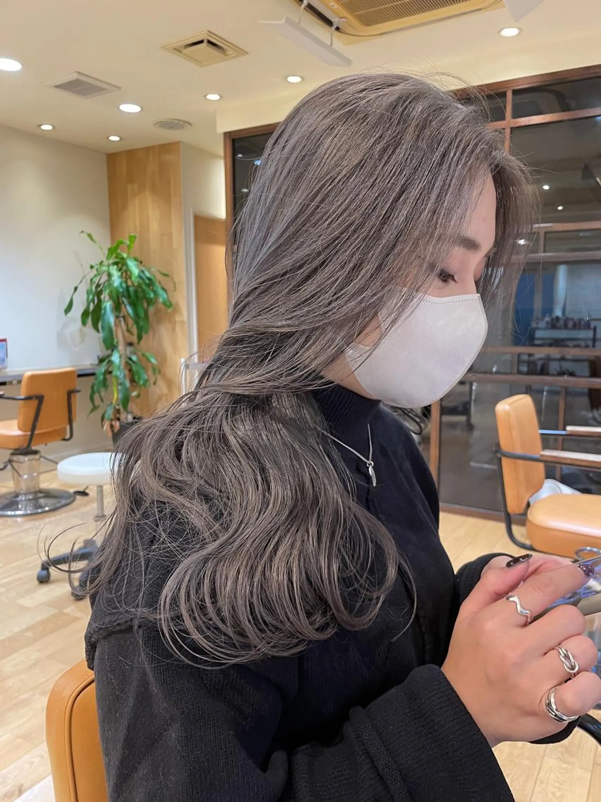 ロング カラー 🍋透け感カラー🍃 オリーブ🍐Kahoのヘアスタイル