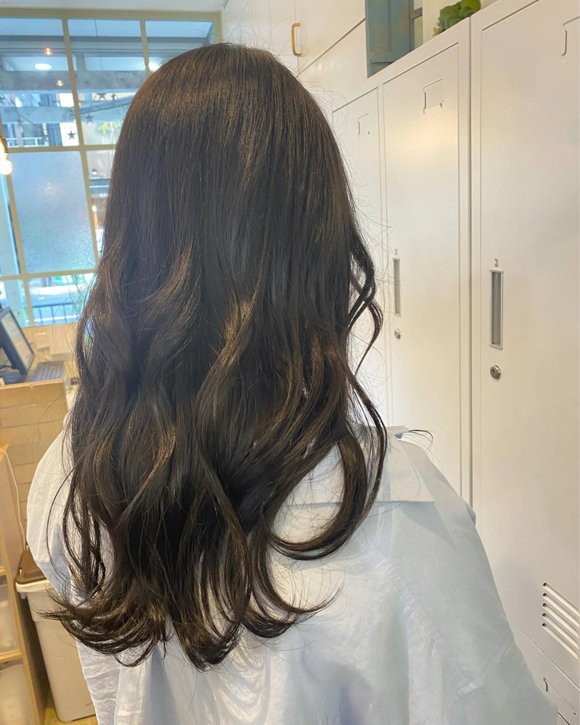 ロング カット ヘアカラー トリートメント 鈴木 奈波のヘアスタイル