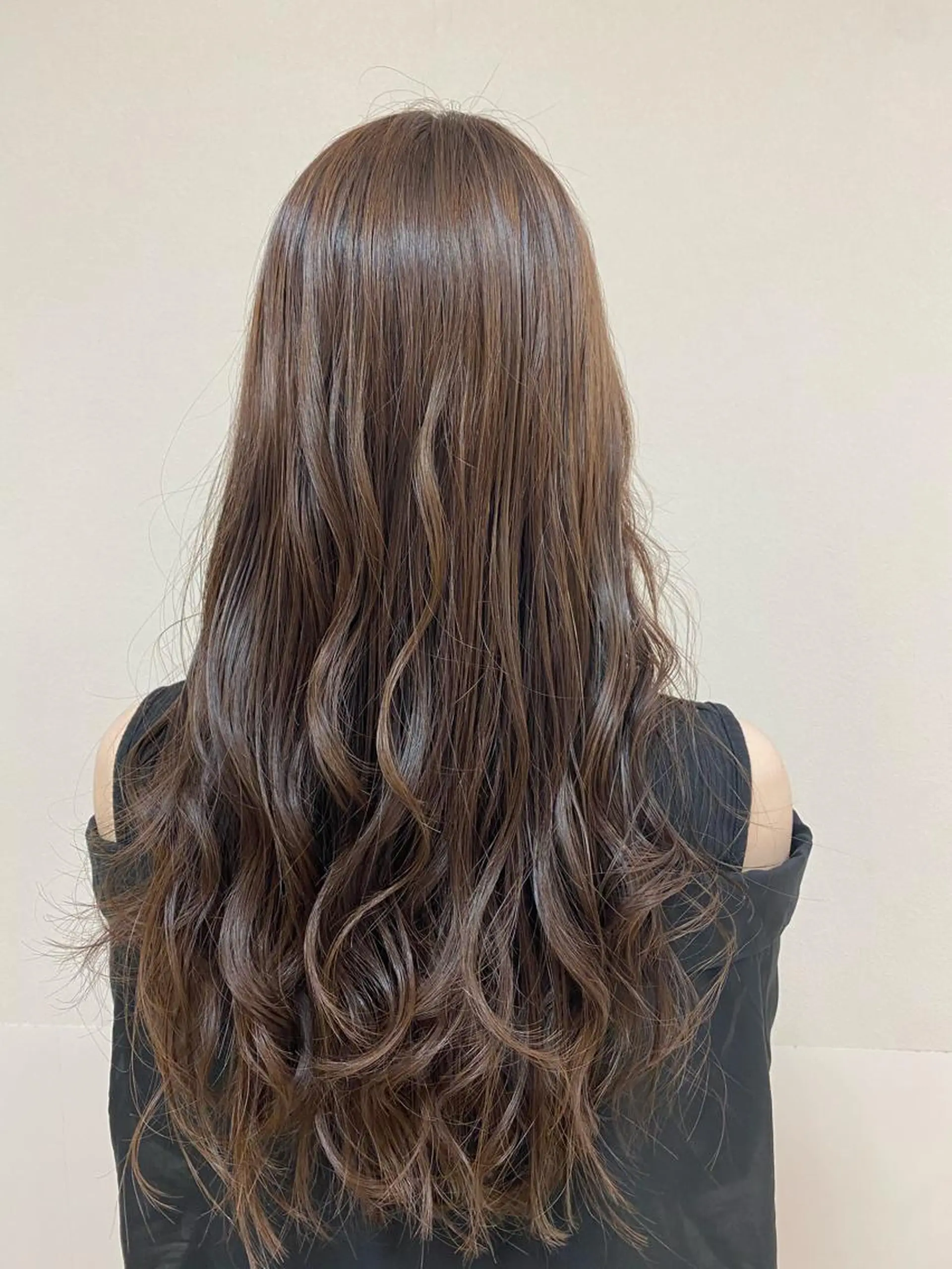 セミロング カラー 🌈haru🌻 藤沢ハイトーン🌈のヘアスタイル