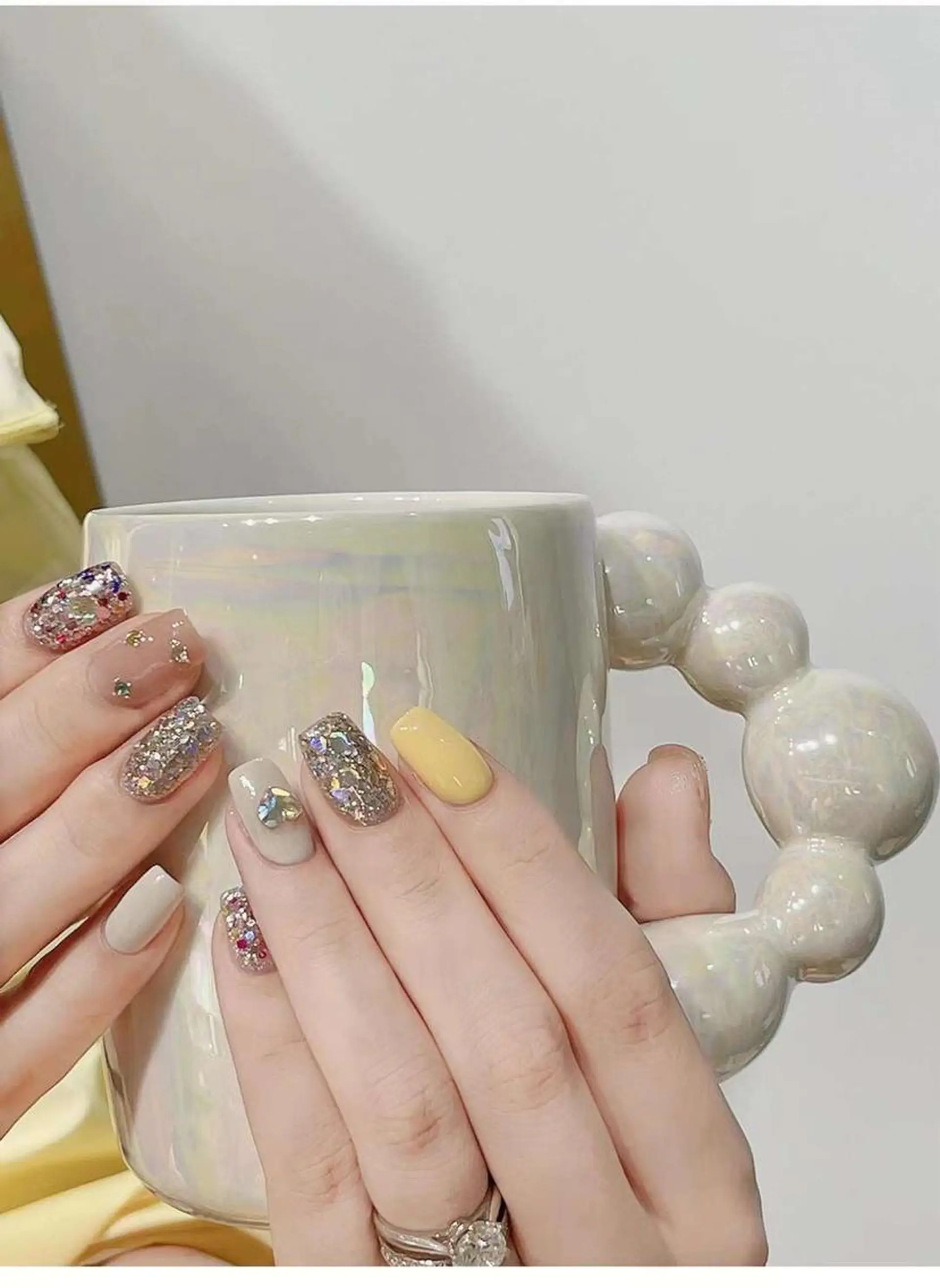 ネイル ハンドネイル VIVIAN リサのネイルデザイン