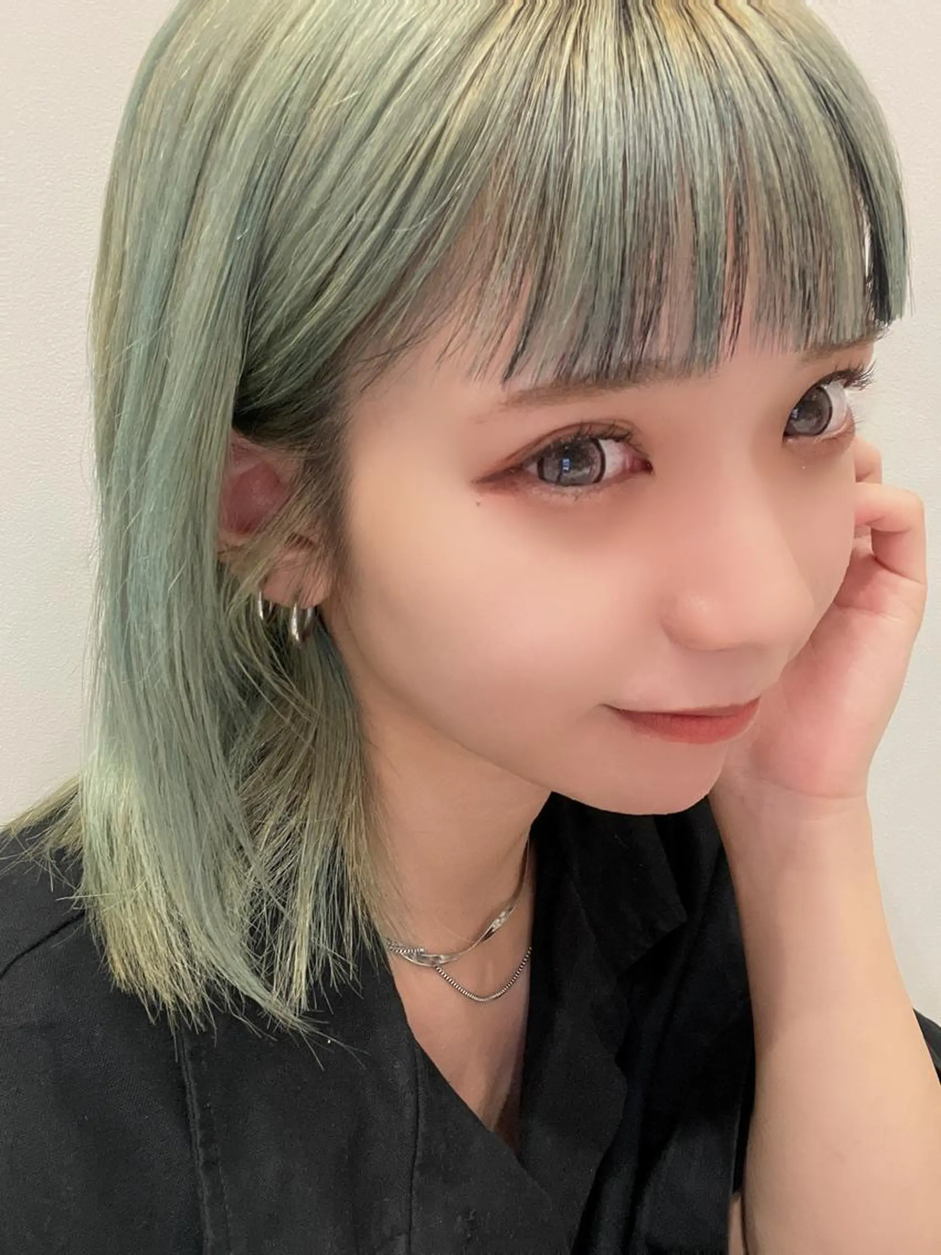 ショート 耳つぼ屋さん ‎🤍りりのヘアスタイル