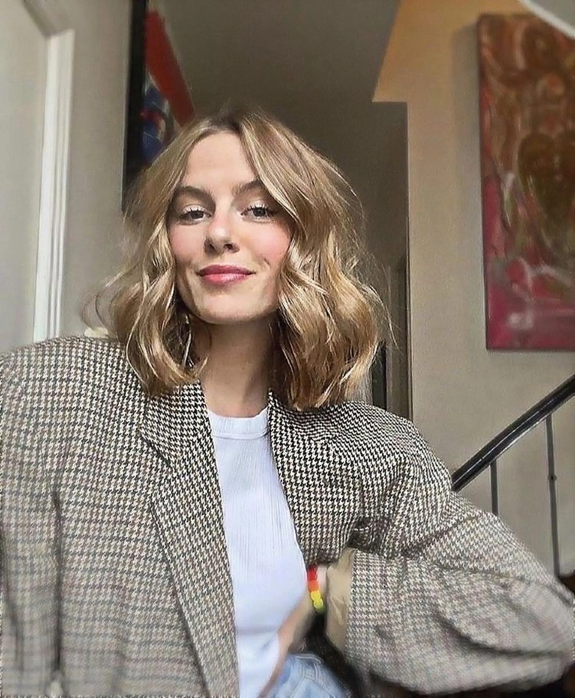 ミディアム 小滝 楓のヘアスタイル