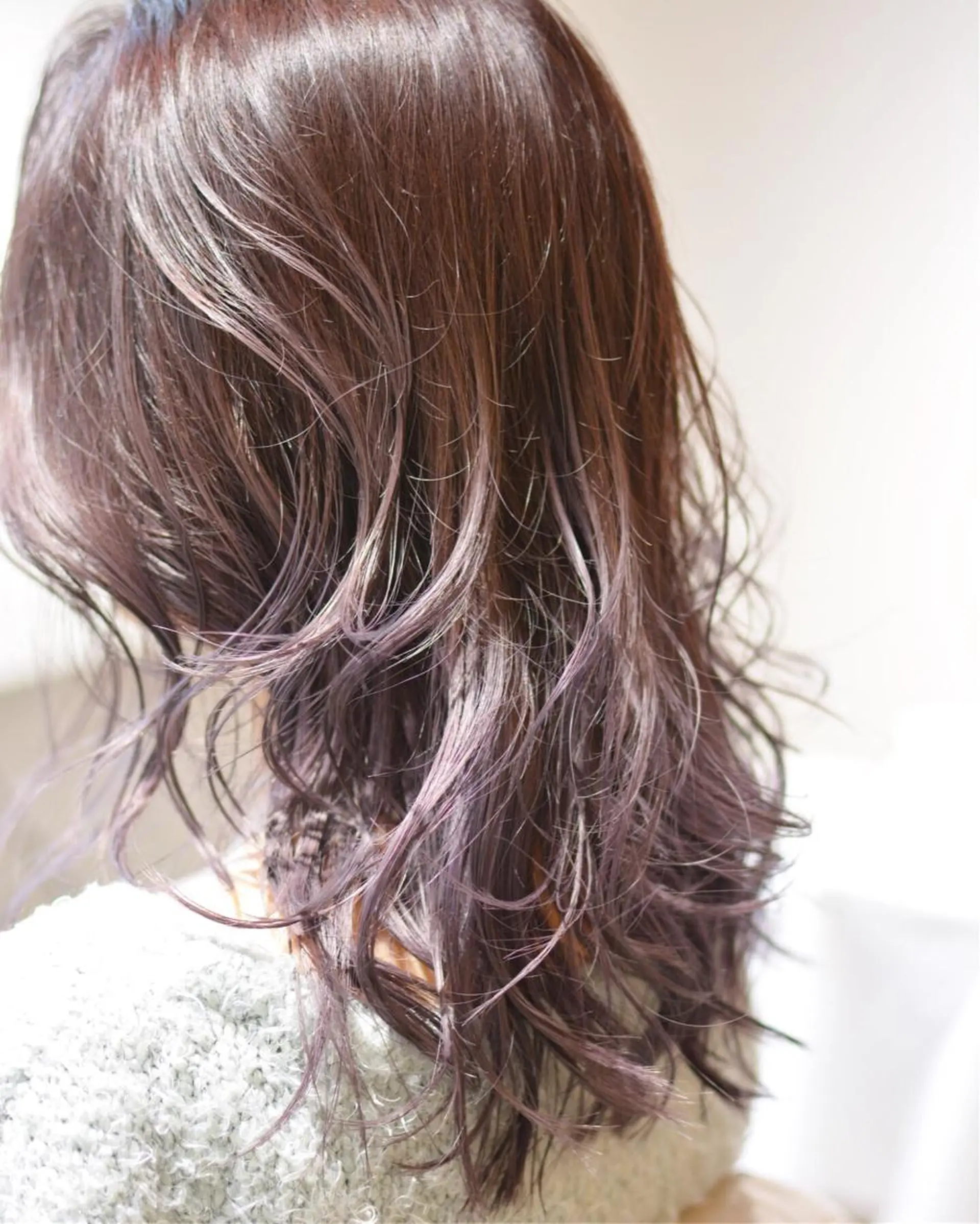 セミロング パープルカラー ヘアカラー トリートメント 木村 創造🌟 デザインカラーお任せのヘアスタイル