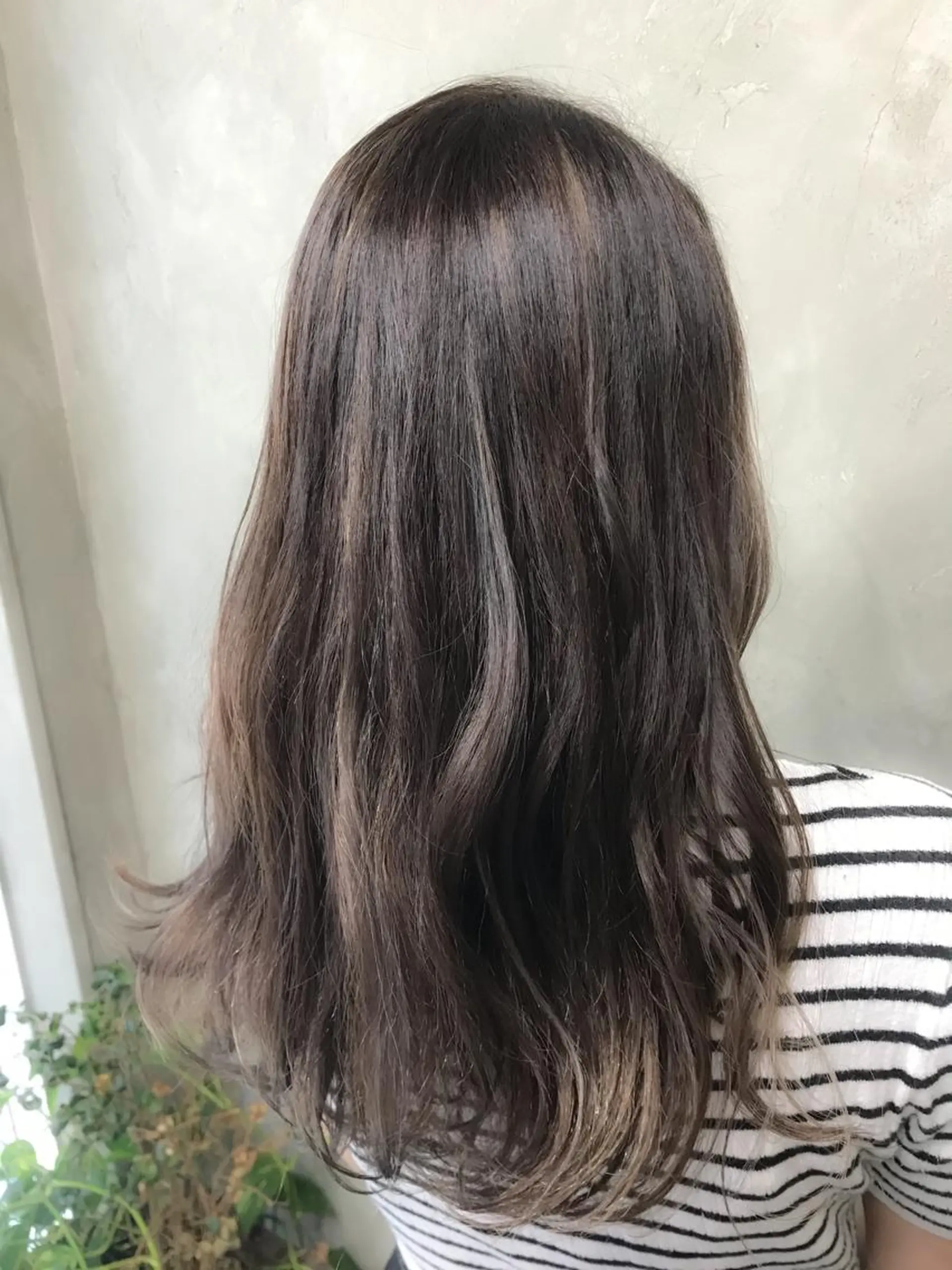 ミディアム カラー パーマ シルバー 🌈髪質改善💕 縮毛矯正✨青木まで✨のヘアスタイル