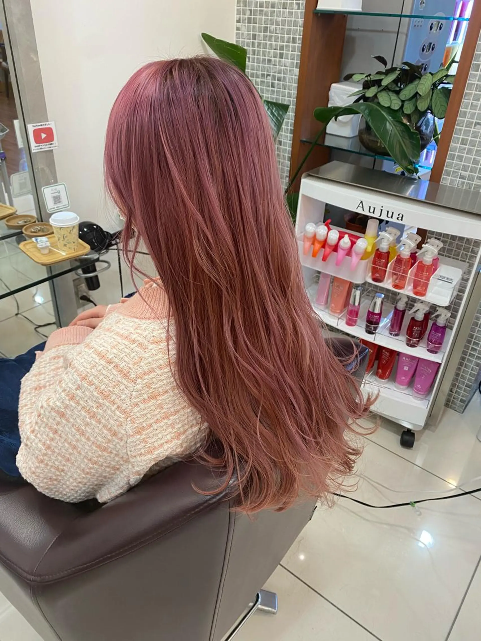 ロング カラー ベージュカラー ブリーチ ピンクカラー ピンクベージュ カット ヘアカラー トリートメント 鈴木 翔梧のヘアスタイル