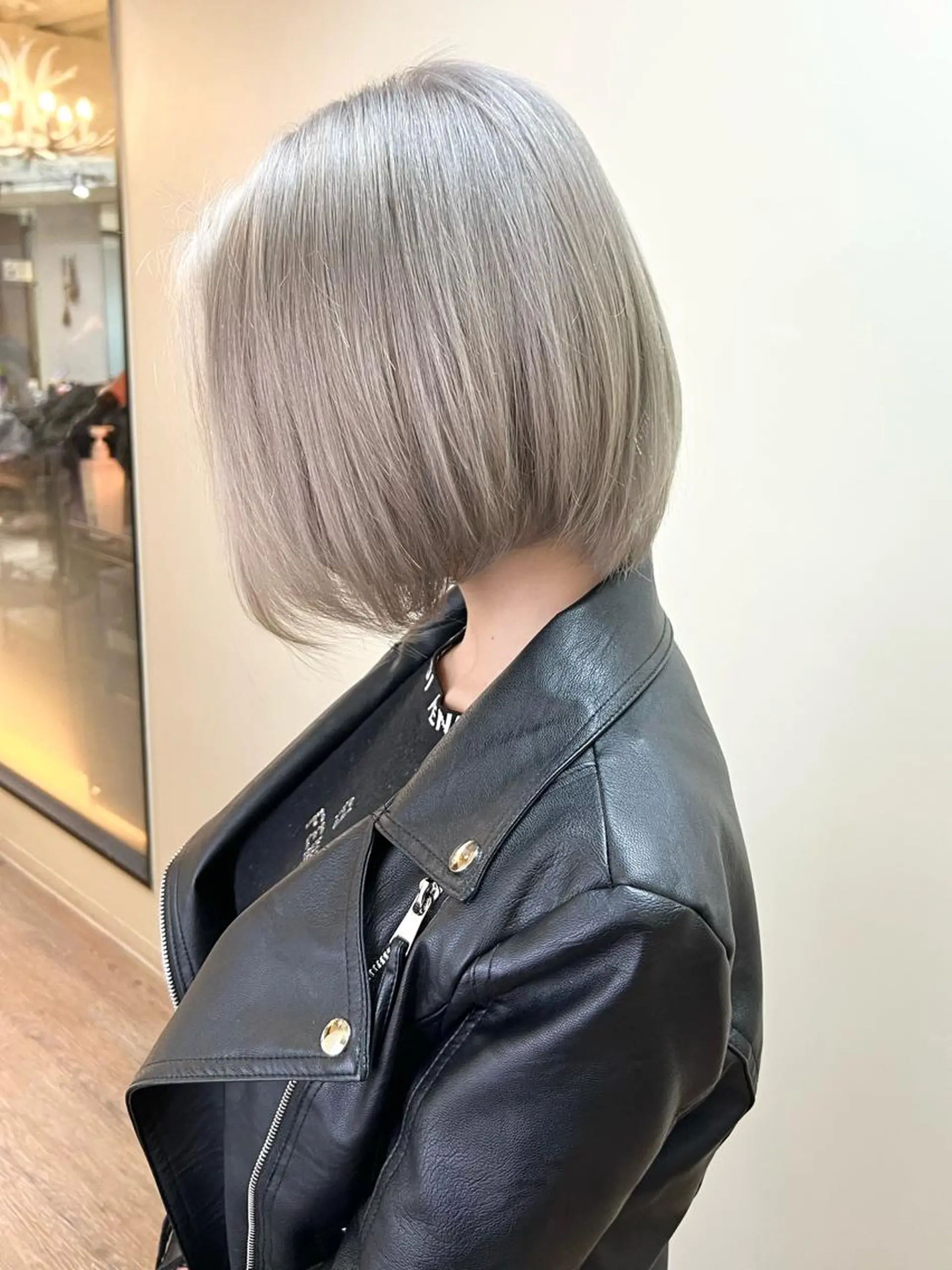 ショート 艶髪ハイトーンカラー ☆MASAのヘアスタイル